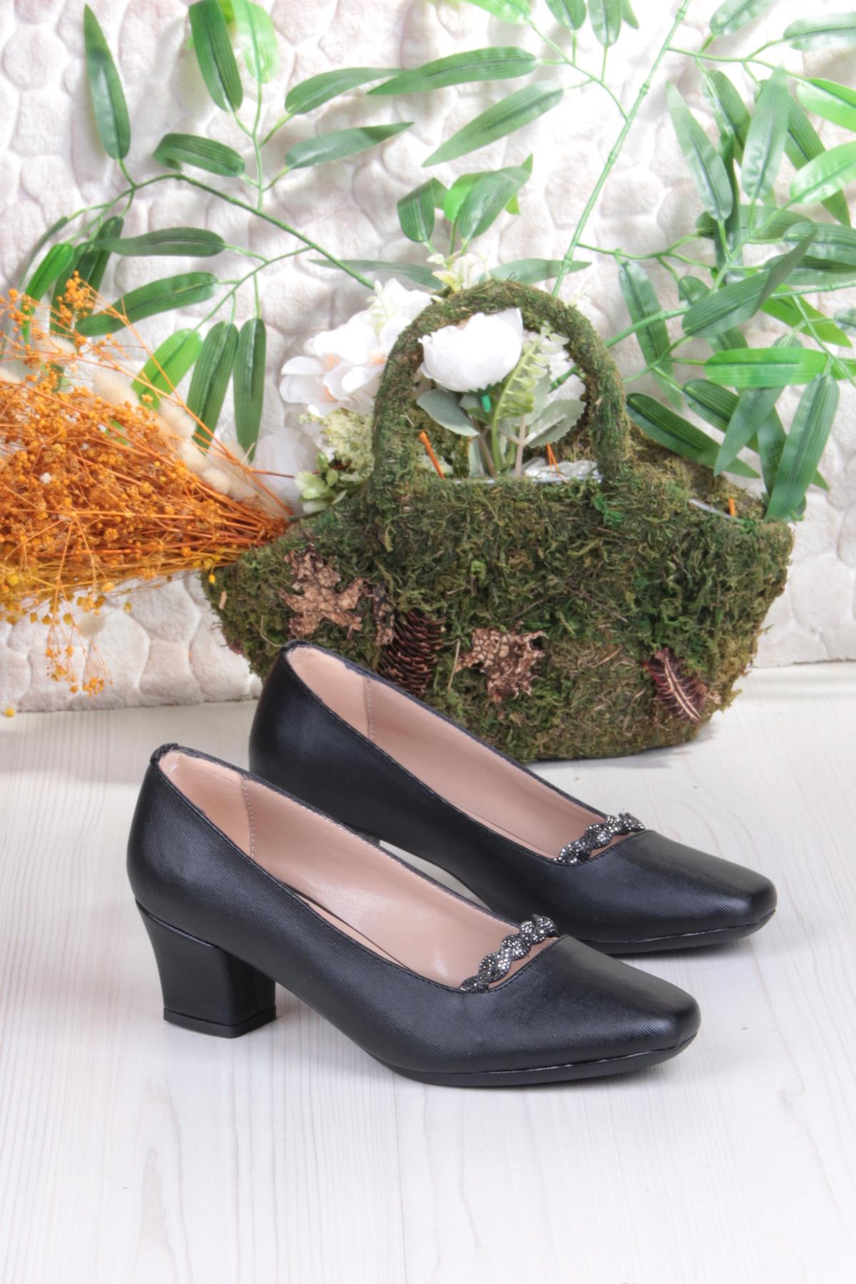 168689 Nur Taş Detaylı Alçak Topuklu Kadın Ayakkabı - Görsel 5