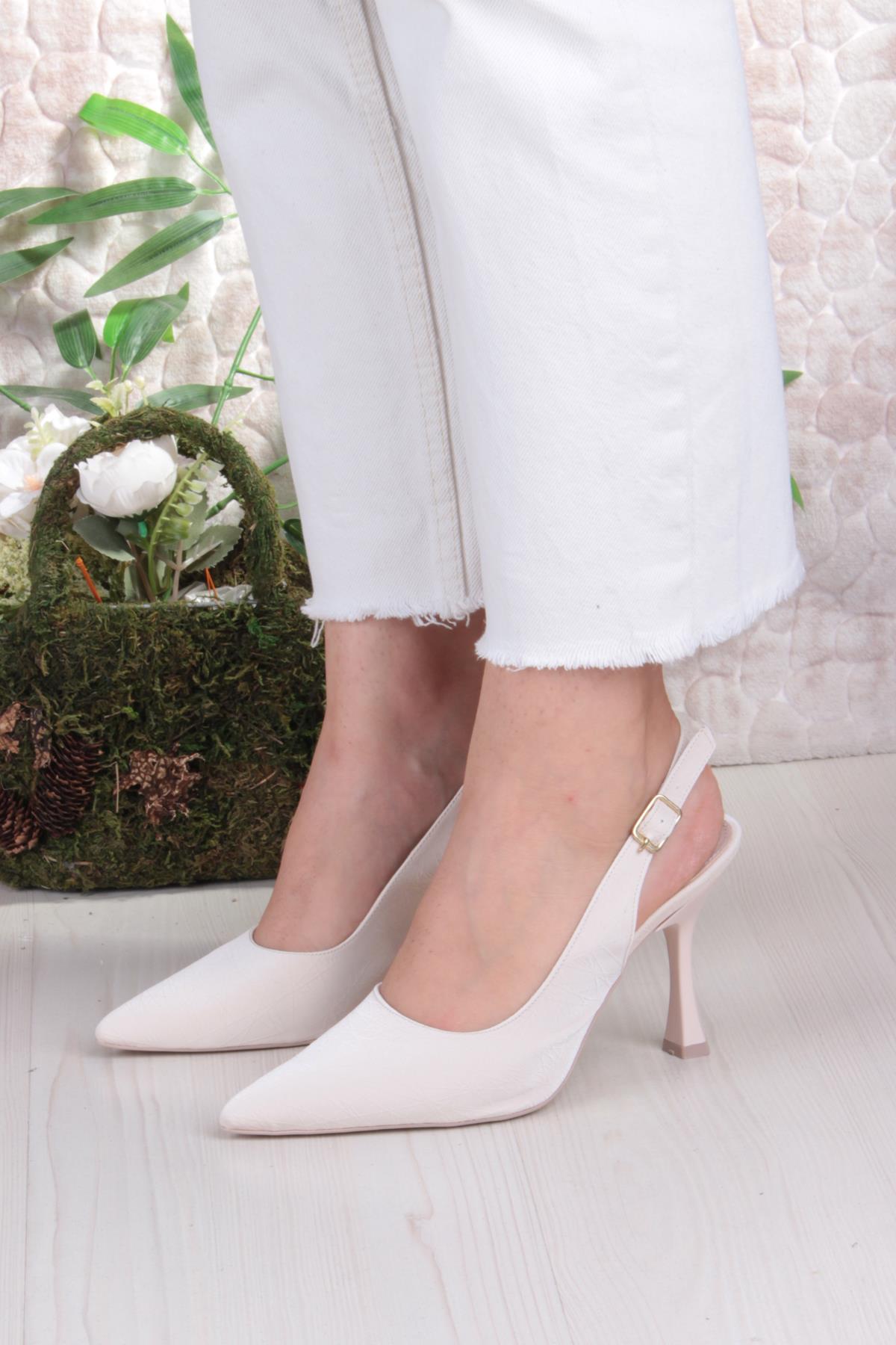 086-5030 Fls Önü Kapalı Baskılı Arkası Açık Topuklu Ayakkabı - Görsel 3