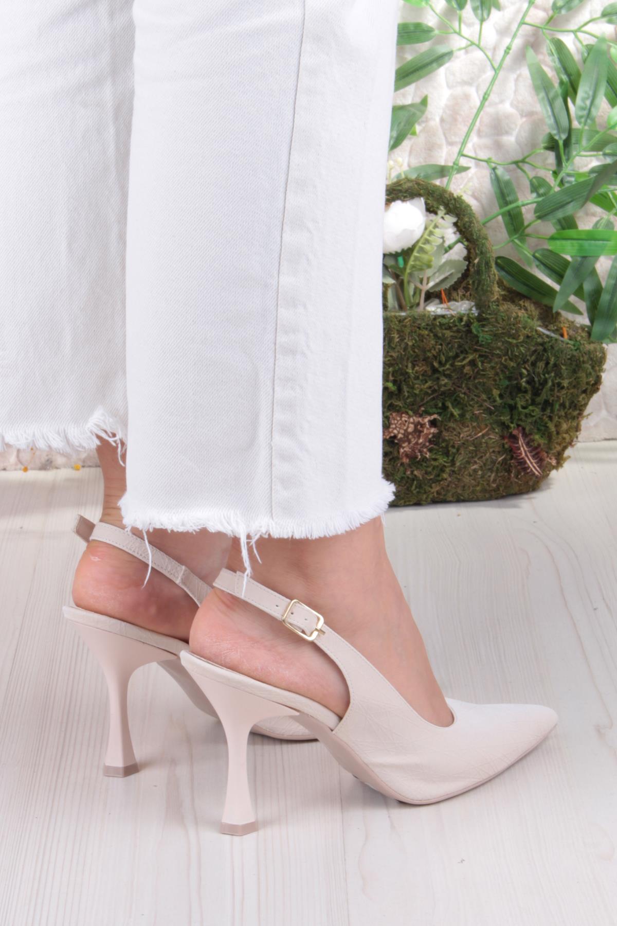 086-5030 Fls Önü Kapalı Baskılı Arkası Açık Topuklu Ayakkabı - Görsel 5