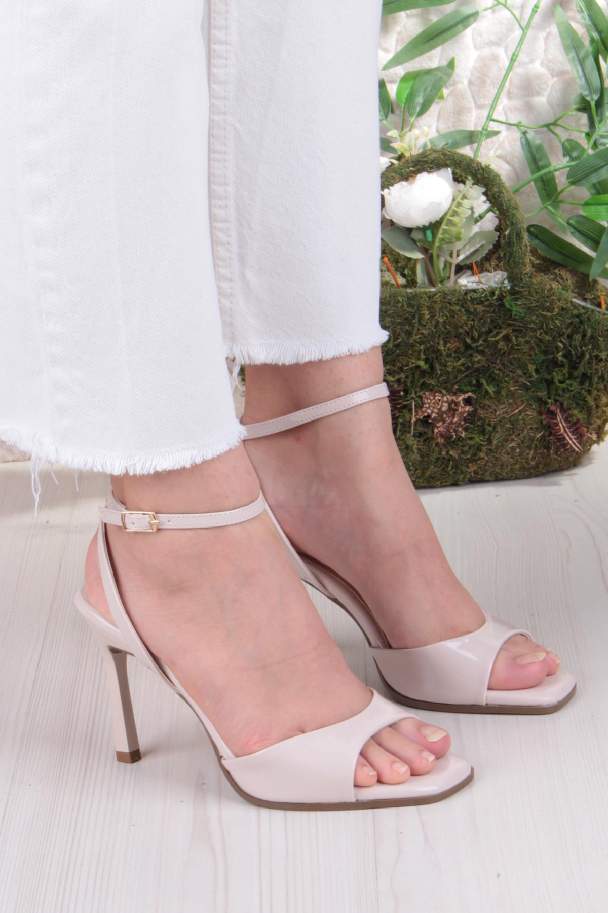 018-101 Fls Rugan Bilekten Bağlı Tek Bant Topuklu Ayakkabı - Görsel 4