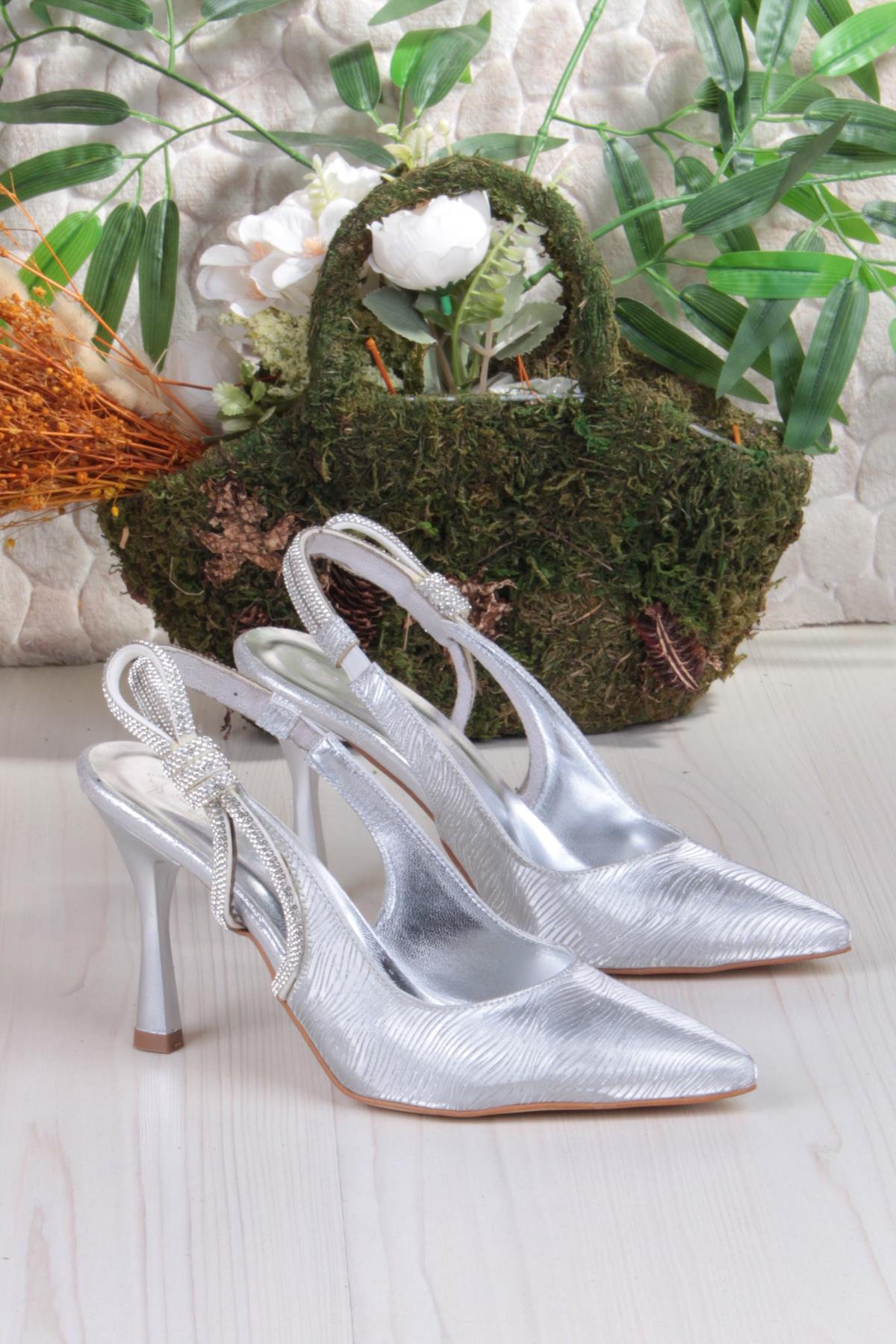 35388 Jena Simli Taş Büzgü Detaylı Önü Kapalı Arkası Açık Topuklu Kadın Ayakkabı - Görsel 6