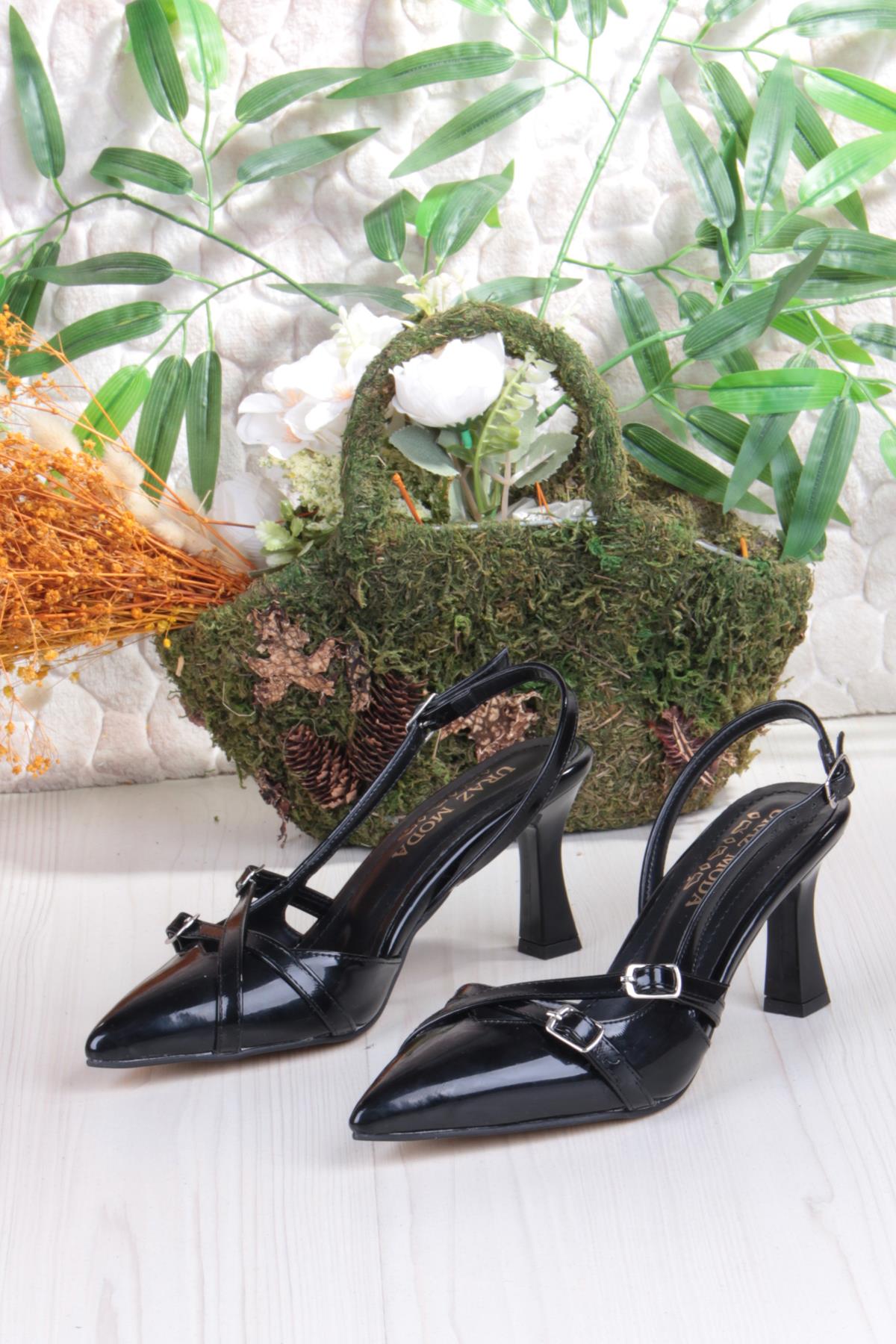 3669 Uraz Rugan Toka Detaylı Arkası Açık Önü Kapalı Topuklu Kadın Ayakkabı - Görsel 7