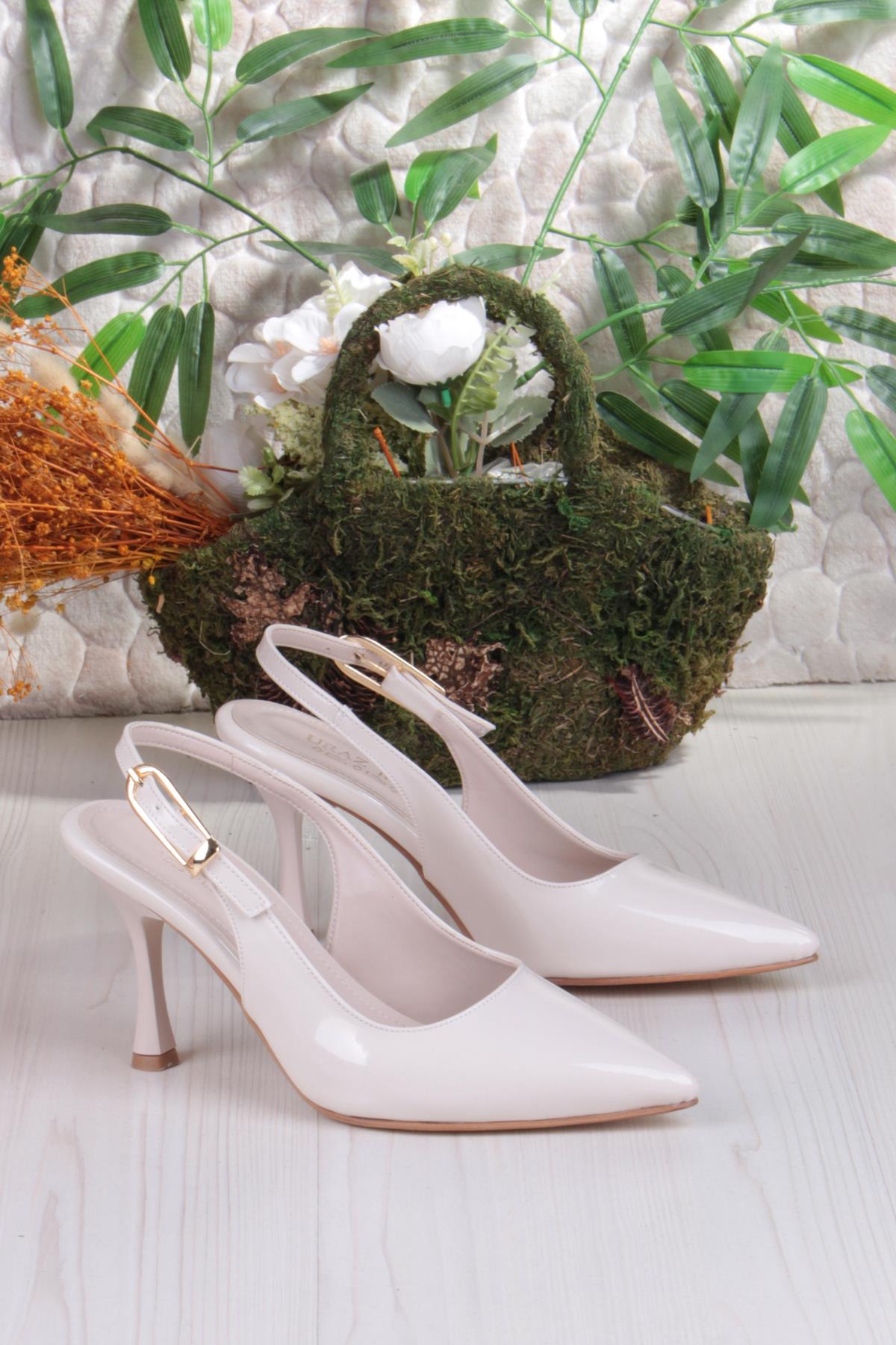 3670 Uraz Rugan Toka Detaylı Arkası Açık Önü Kapalı Topuklu Kadın Ayakkabı - Görsel 6