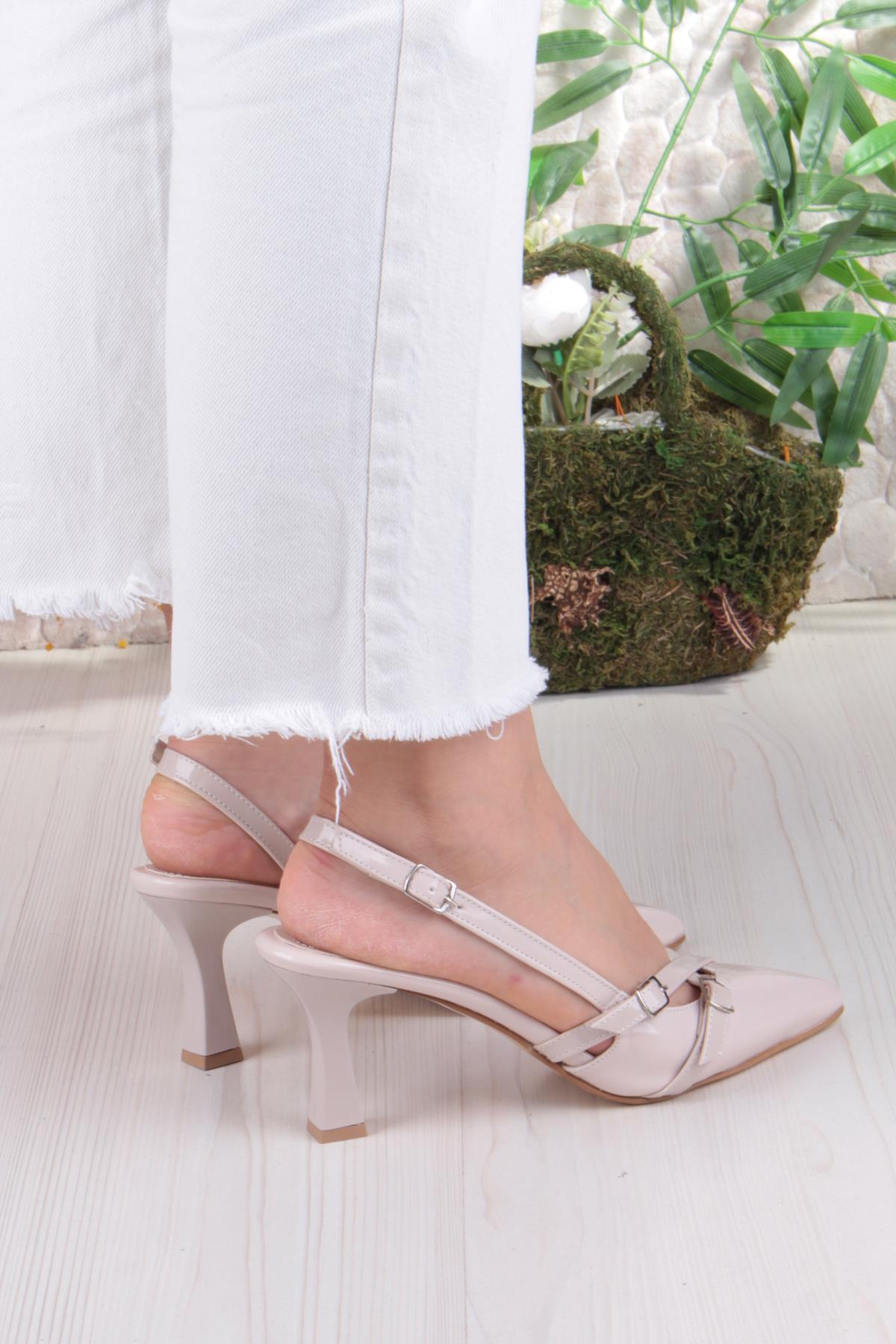 3669 Uraz Rugan Toka Detaylı Arkası Açık Önü Kapalı Topuklu Kadın Ayakkabı - Görsel 5