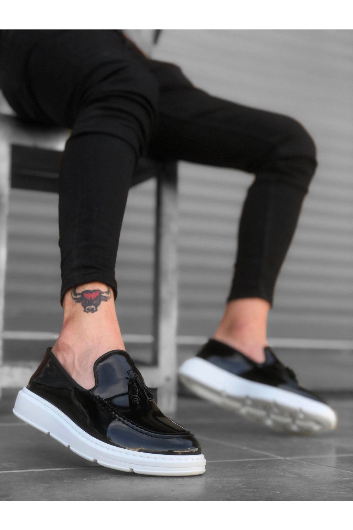 Bağcıksız Püsküllü Erkek Ayakkabı SİYAH RUGAN (BEYAZ TABAN) - Görsel 4