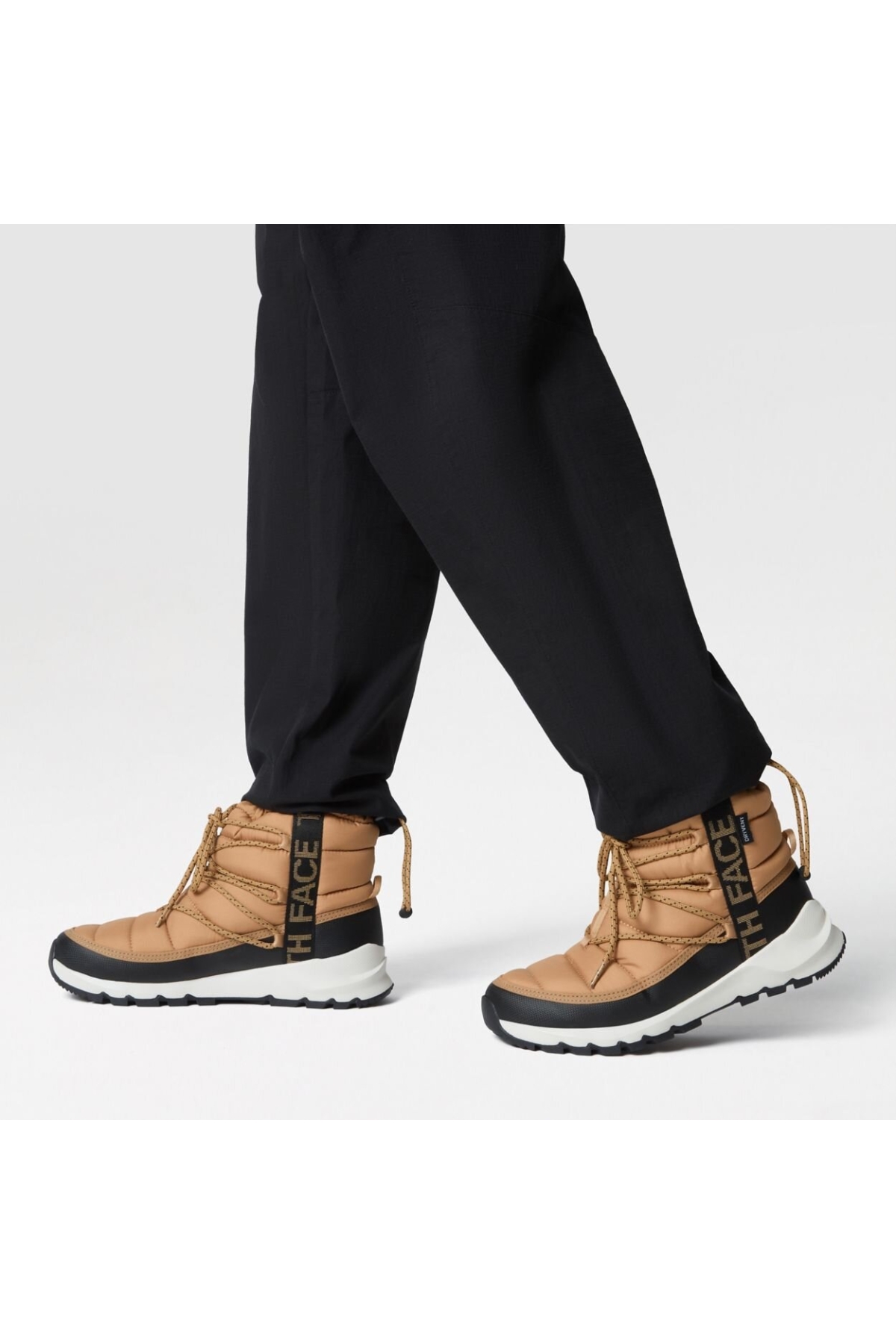 W Thermoball Lace Up Wp Kadin Siyah Bot Nf0a5lwdkom1 - Görsel 3