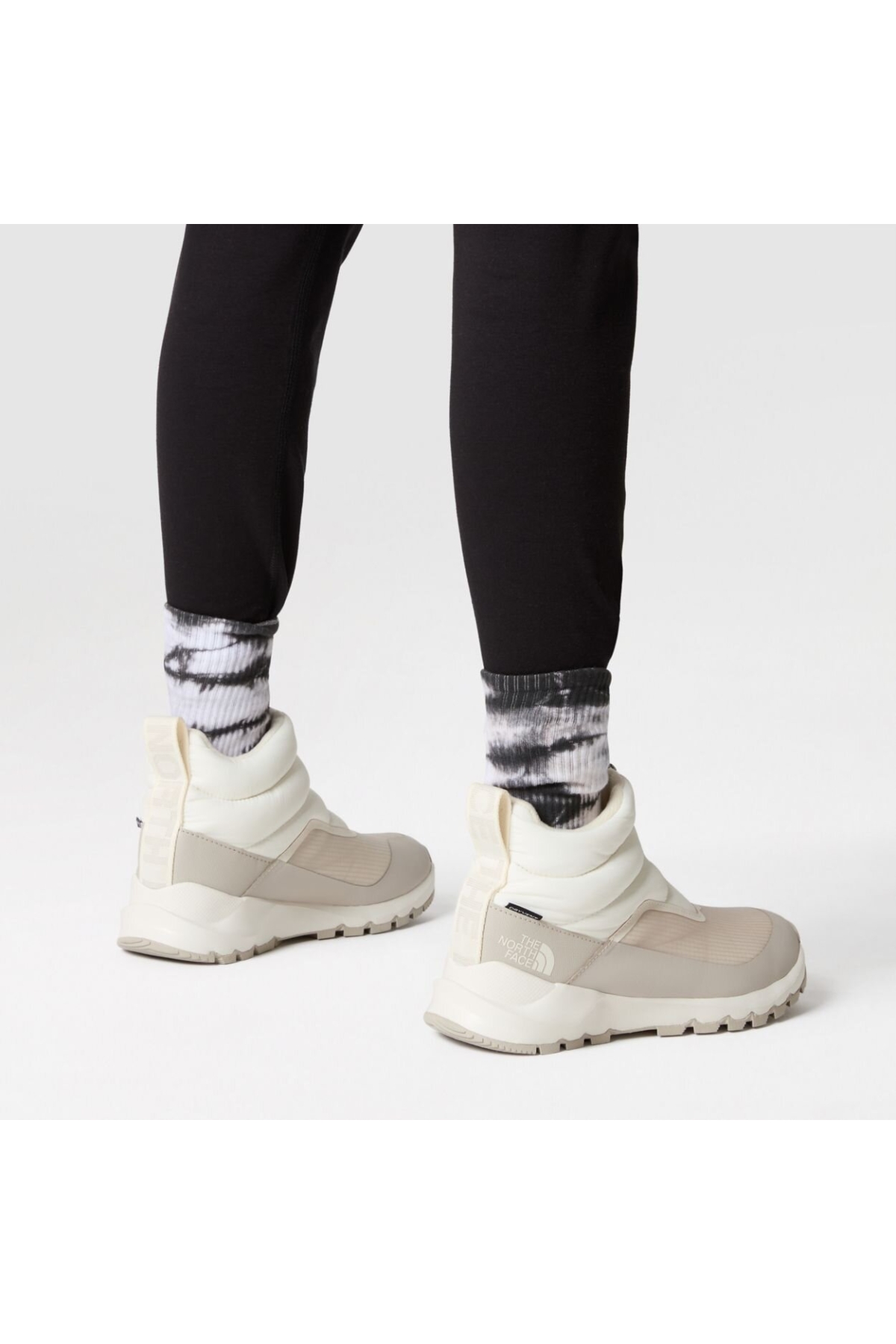 W Thermoball Progressive Zip Ii Wp Kadin Beyaz Bot Nf0a5lwf32f1 - Görsel 8