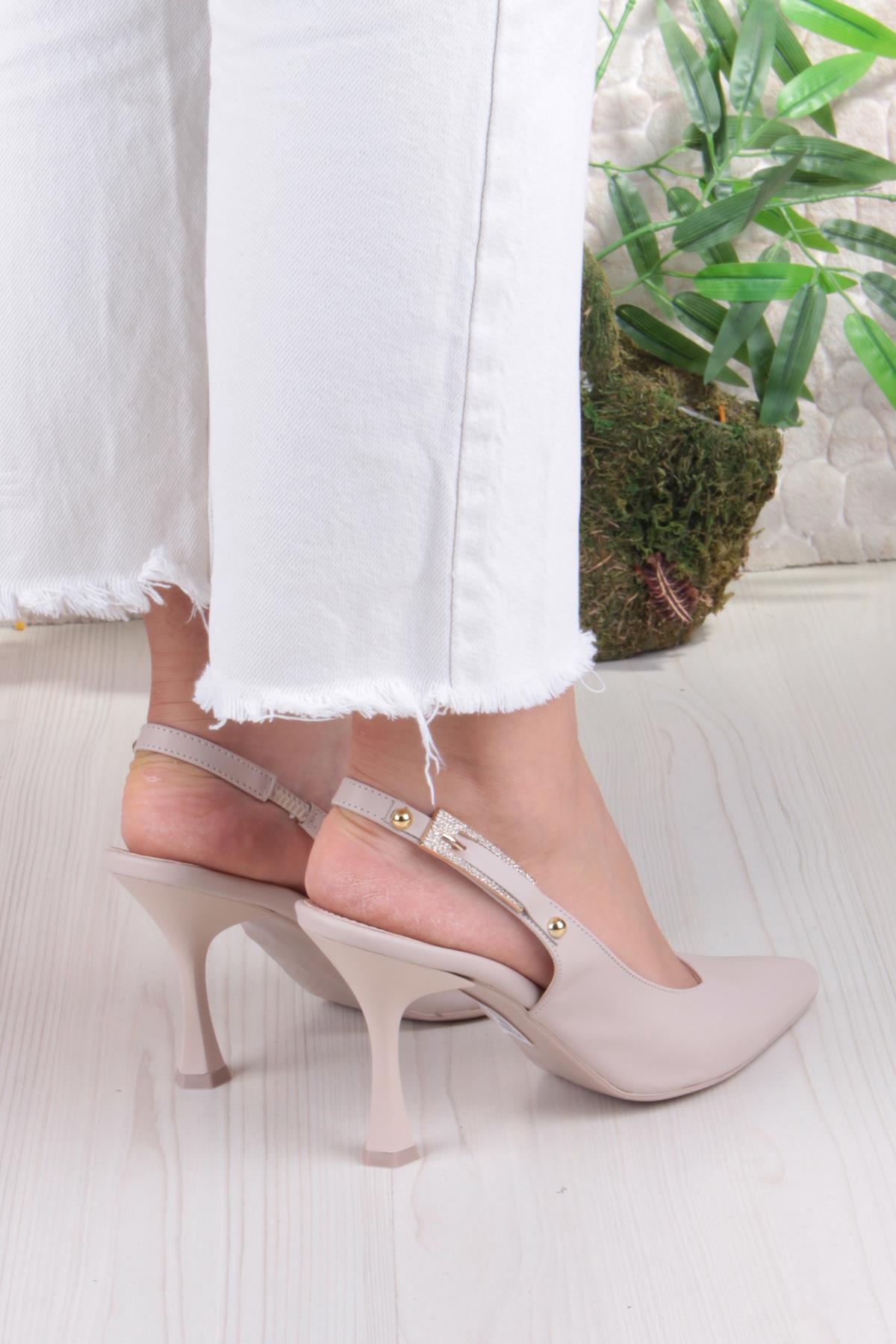 086-5047 Fls Önü Kapalı Taşlı Toka Detaylı Arkası Açık Topuklu Ayakkabı - Görsel 5