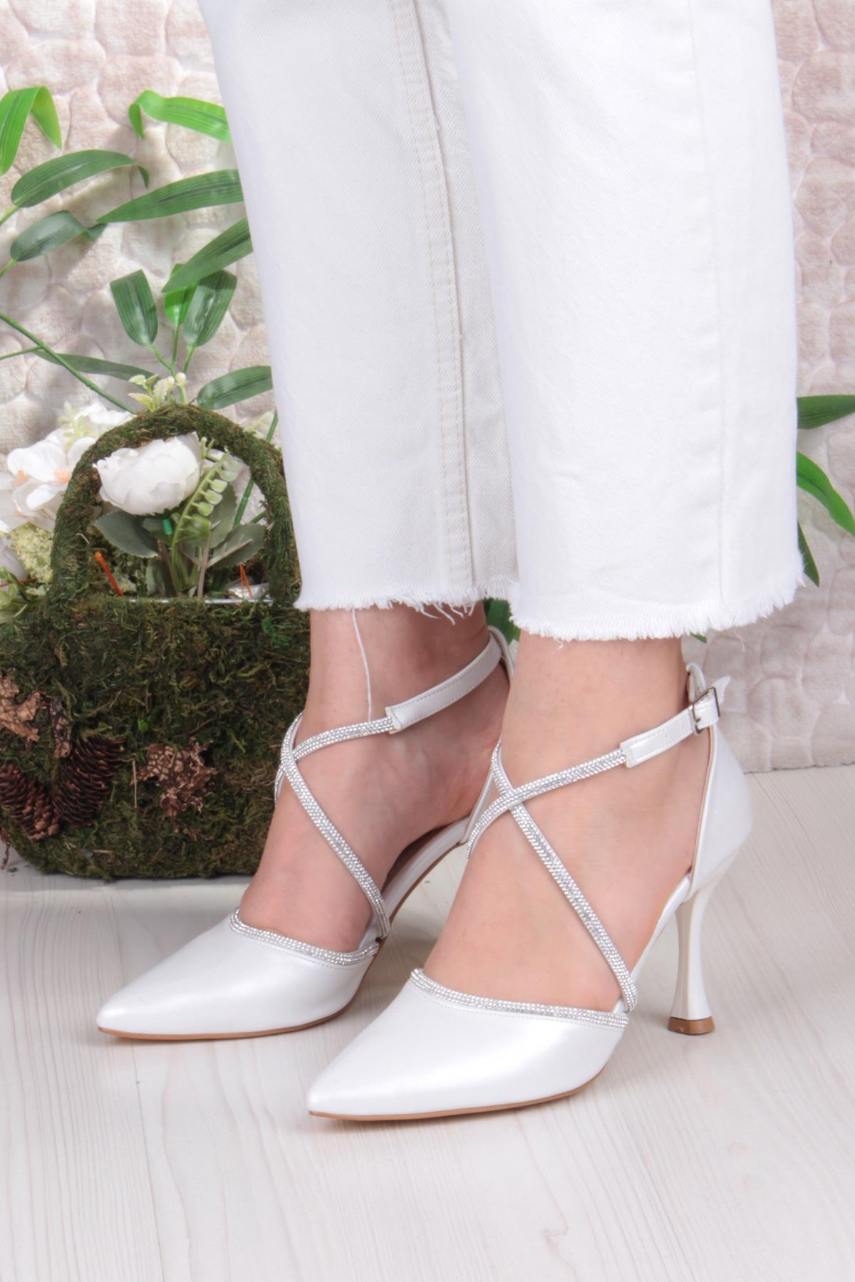 35693 Saten Çapraz Bantlı Biye Taşlı Topuklu Abiye Ayakkabı Kadın Ayakkabı - Görsel 3