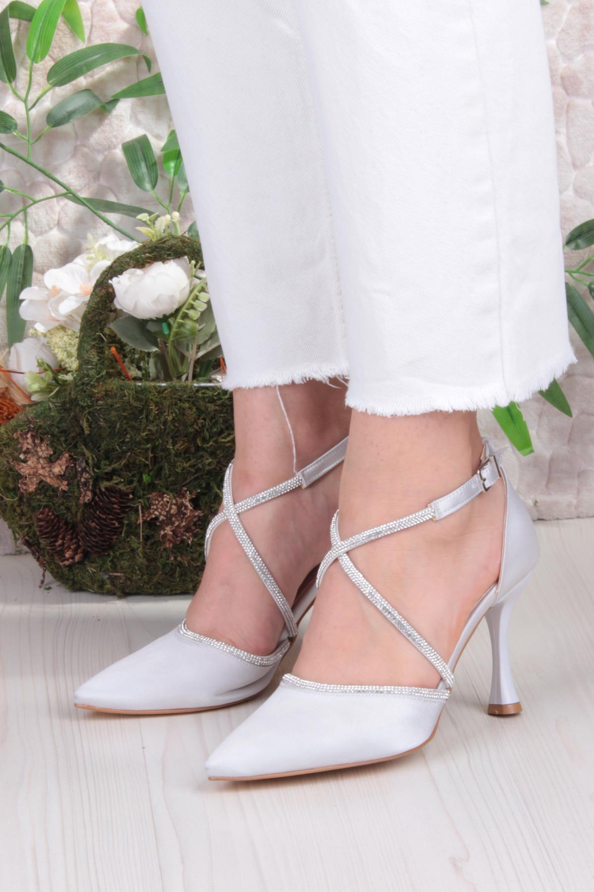 35693 Saten Çapraz Bantlı Biye Taşlı Topuklu Abiye Ayakkabı Kadın Ayakkabı - Görsel 3