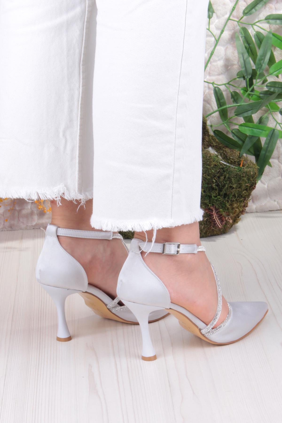 35693 Saten Çapraz Bantlı Biye Taşlı Topuklu Abiye Ayakkabı Kadın Ayakkabı - Görsel 5