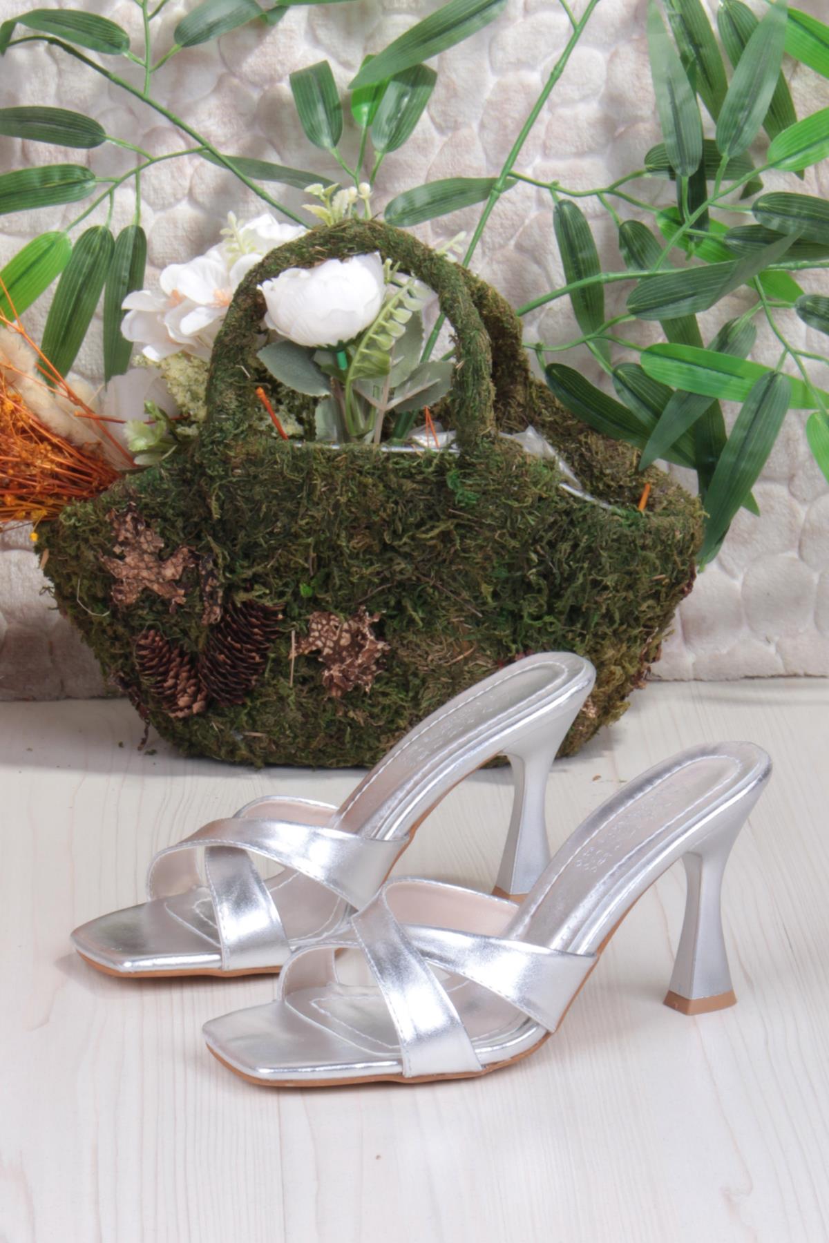 5132 Ares Çapraz Bantlı İnçe Yüksek Topuklu Kadın Terlik - Görsel 7