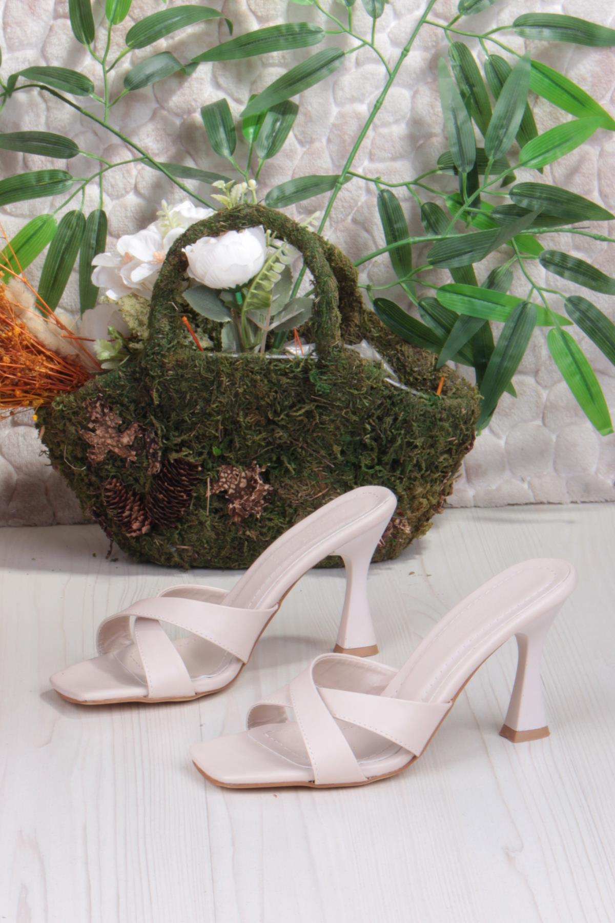 5132 Ares Çapraz Bantlı İnçe Yüksek Topuklu Kadın Terlik - Görsel 7