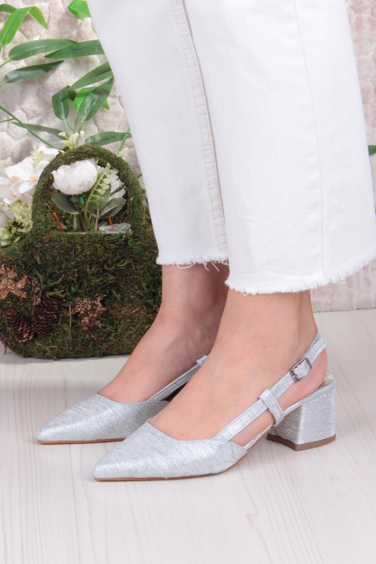 110-425 Saten Simli Arkası Açık Klasik Topuklu Kadın Ayakkabı - Görsel 3