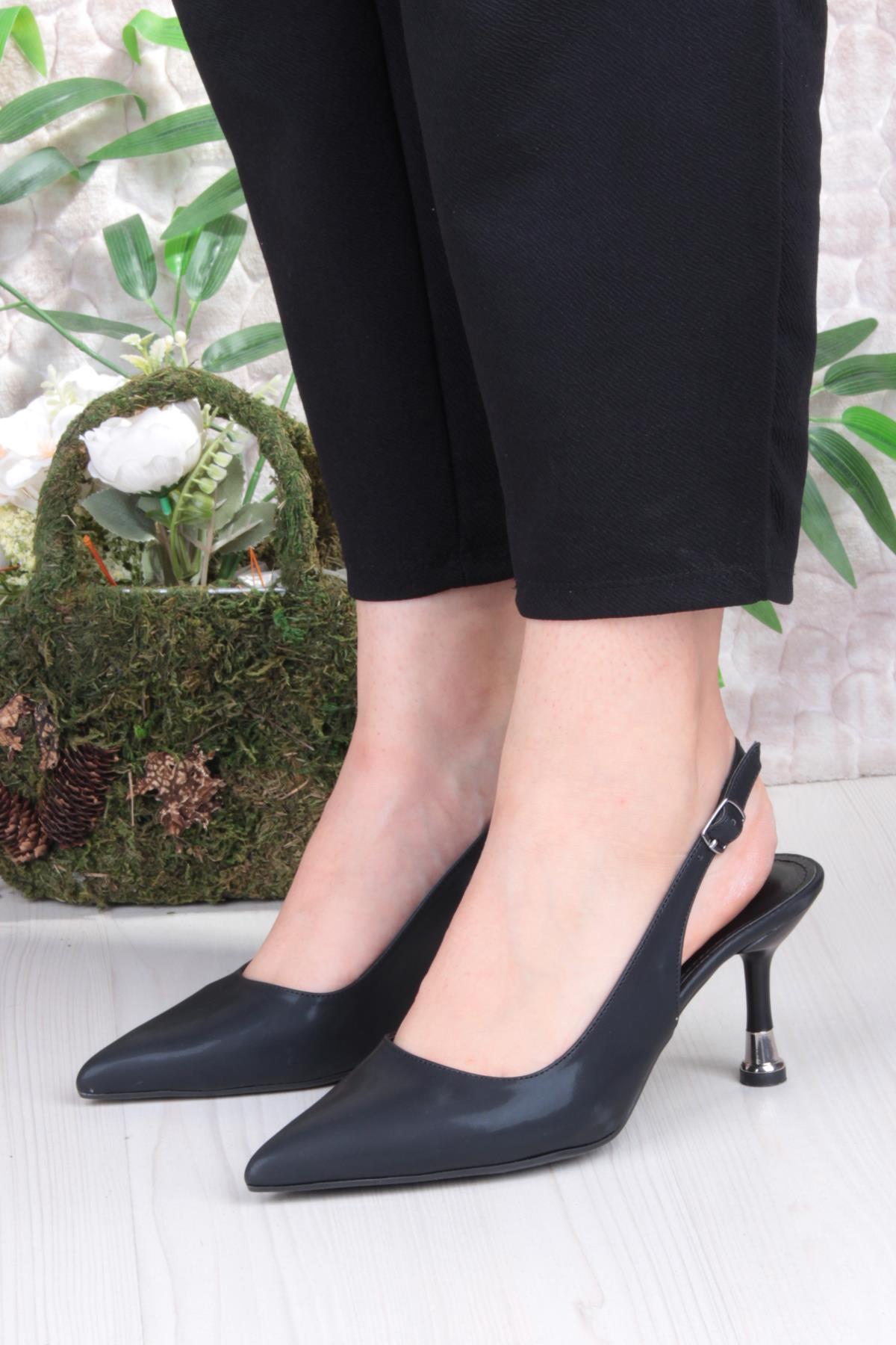 35244 Ceyn Simli Rugan Önü Kapalı Arkası Açık Topuklu Kadın Ayakkabı - Görsel 3