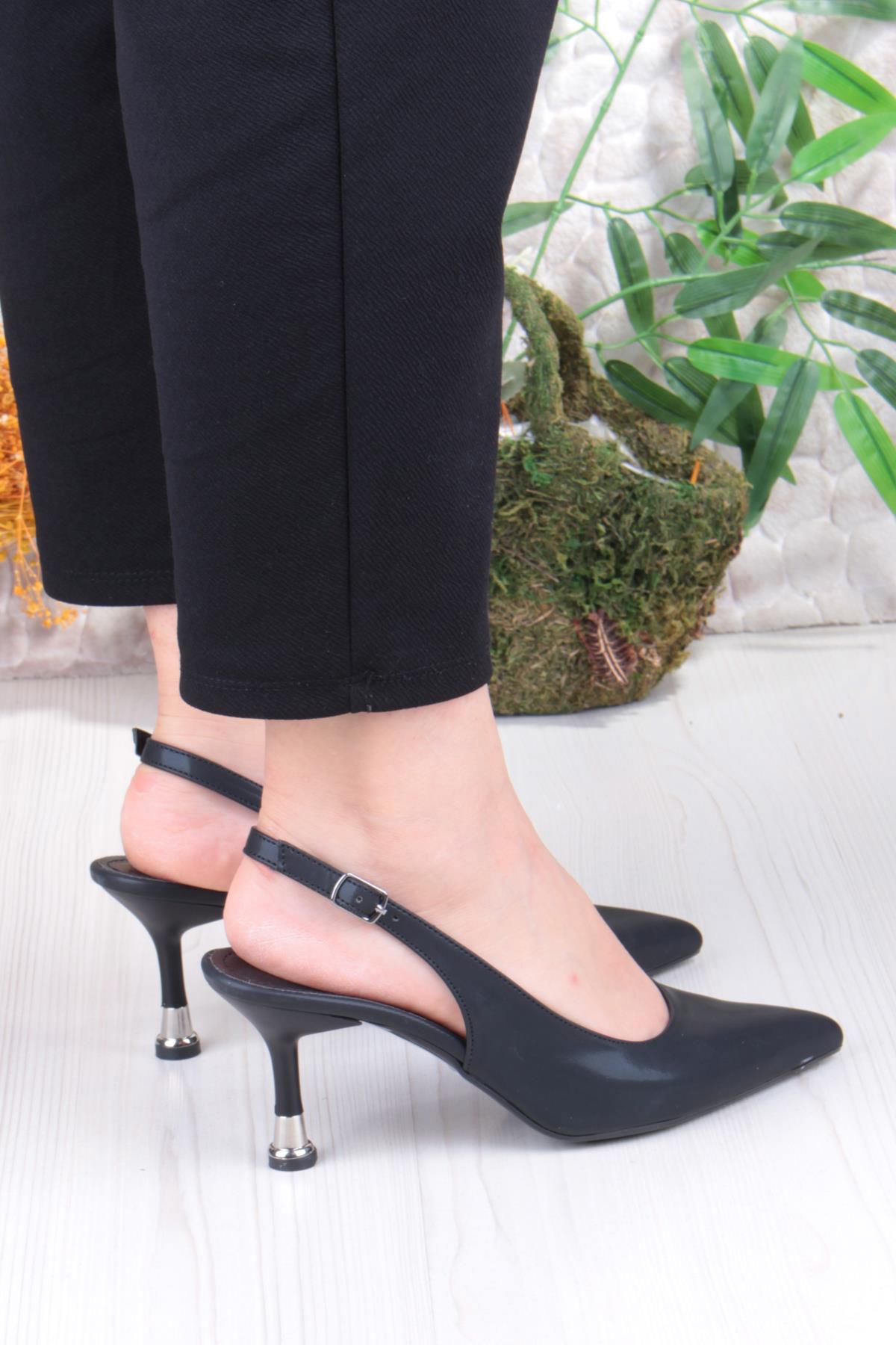 35244 Ceyn Simli Rugan Önü Kapalı Arkası Açık Topuklu Kadın Ayakkabı - Görsel 5