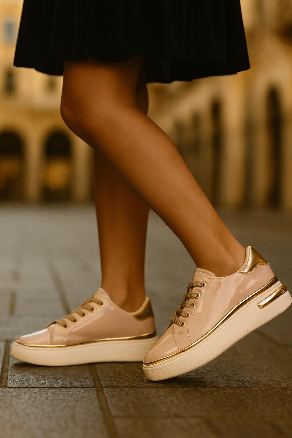 Kadın İnce Şerit Detaylı Kalın Taban Spor Ayakkabı - Görsel 4