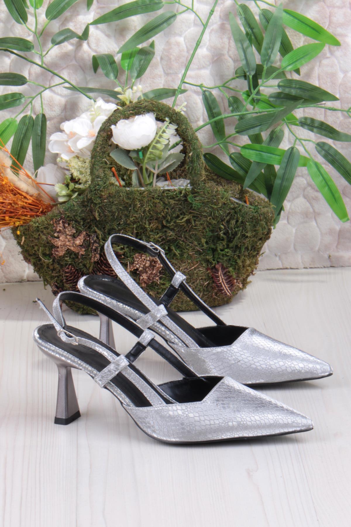 087-90 Fls Baskılı Arkası Açık Önü Kapalı Topuklu Ayakkabı - Görsel 2