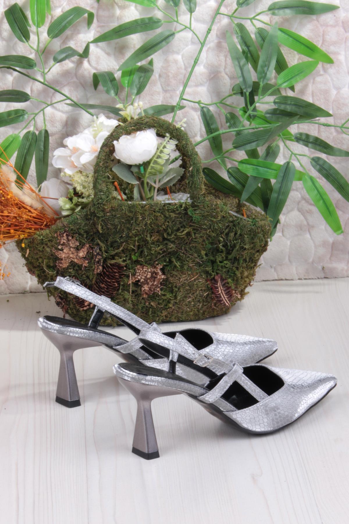 087-90 Fls Baskılı Arkası Açık Önü Kapalı Topuklu Ayakkabı - Görsel 4