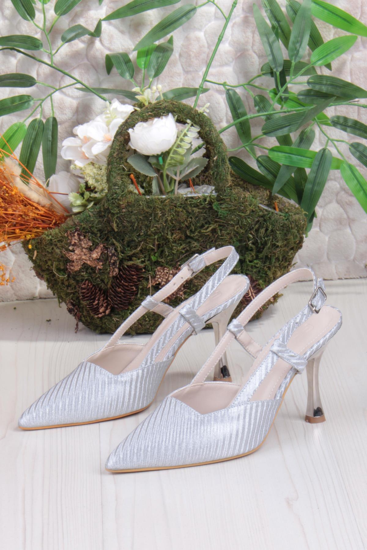 086-1001 Fls Saten Baskılı Arkası Açık Önü Kapalı Topuklu Kadın Ayakkabı - Görsel 7