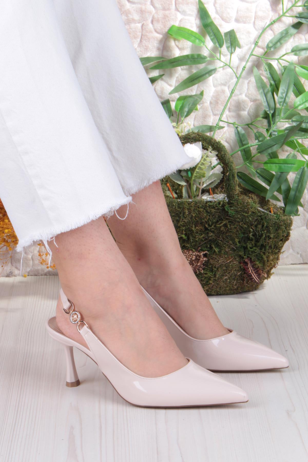 129-1122 Fls Rugan Önü Kapalı Arkası Açık Topuklu Kadın Ayakkabı - Görsel 2