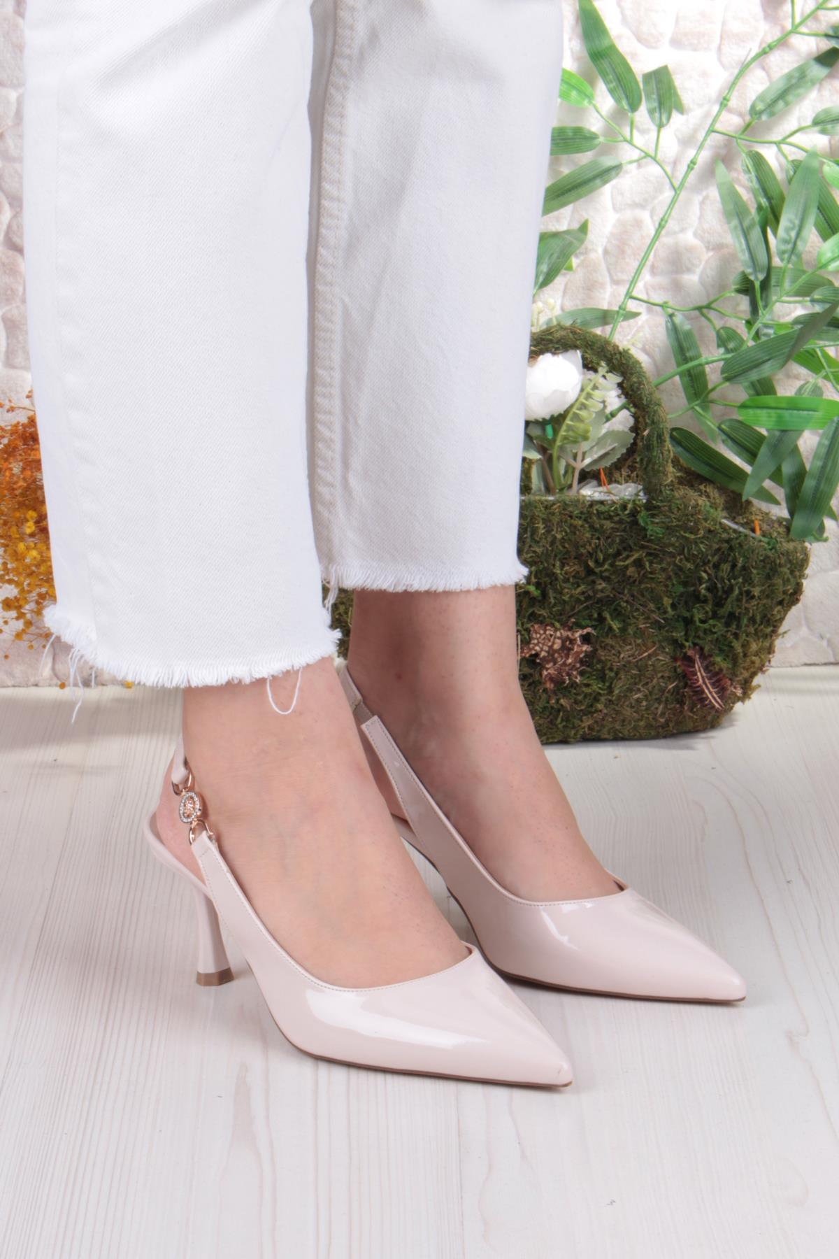 129-1122 Fls Rugan Önü Kapalı Arkası Açık Topuklu Kadın Ayakkabı - Görsel 4