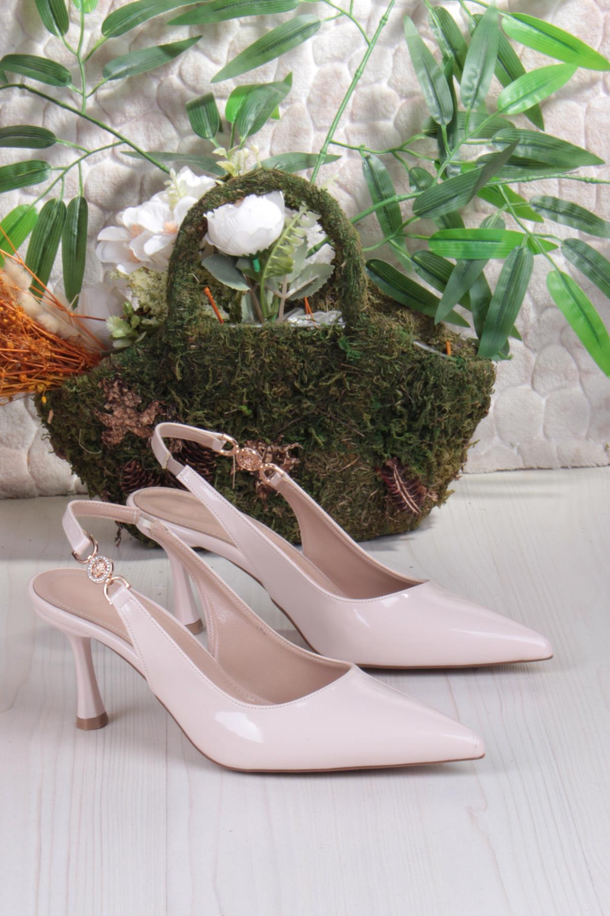 129-1122 Fls Rugan Önü Kapalı Arkası Açık Topuklu Kadın Ayakkabı - Görsel 6