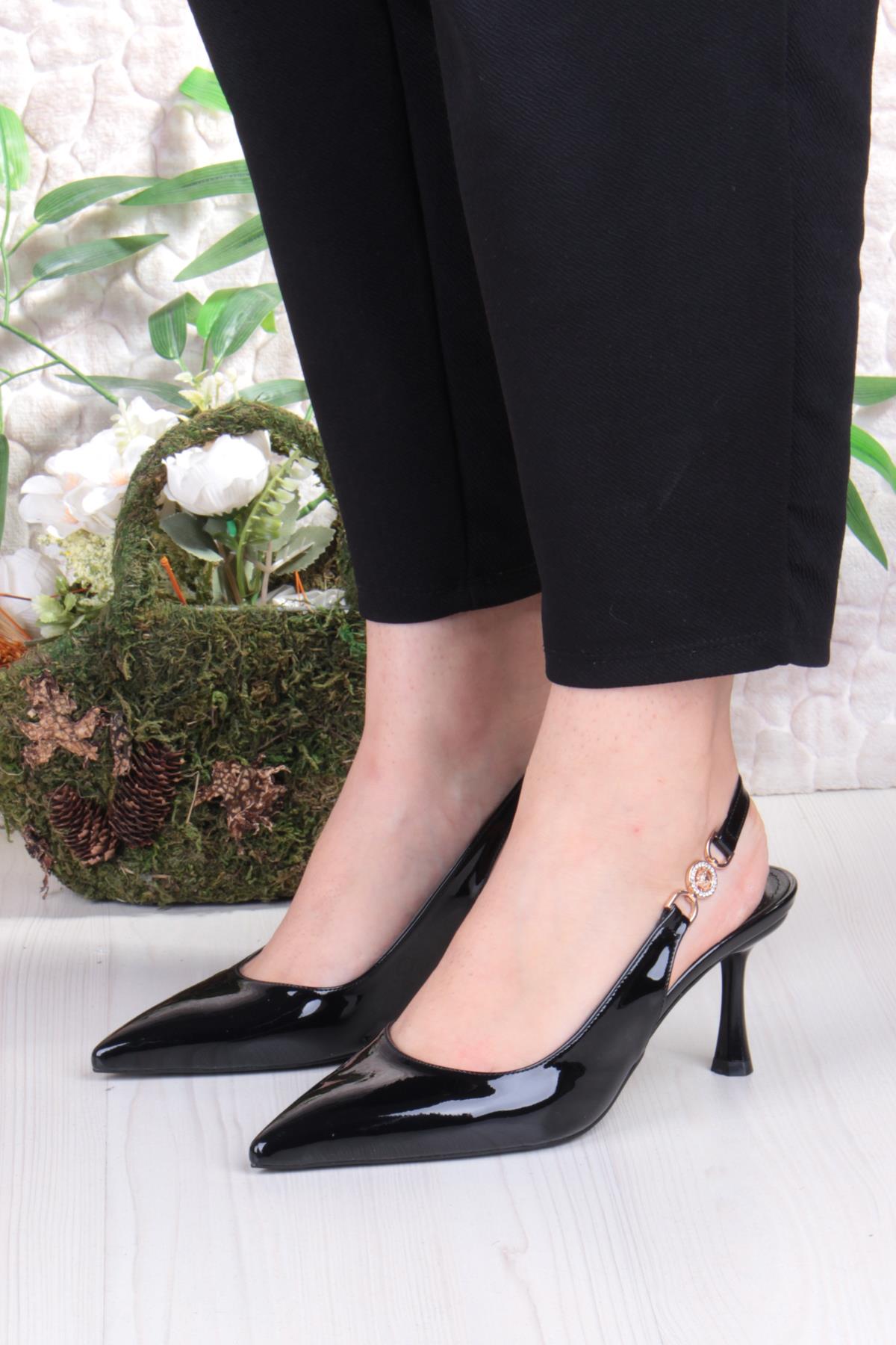 129-1122 Fls Rugan Önü Kapalı Arkası Açık Topuklu Kadın Ayakkabı - Görsel 3