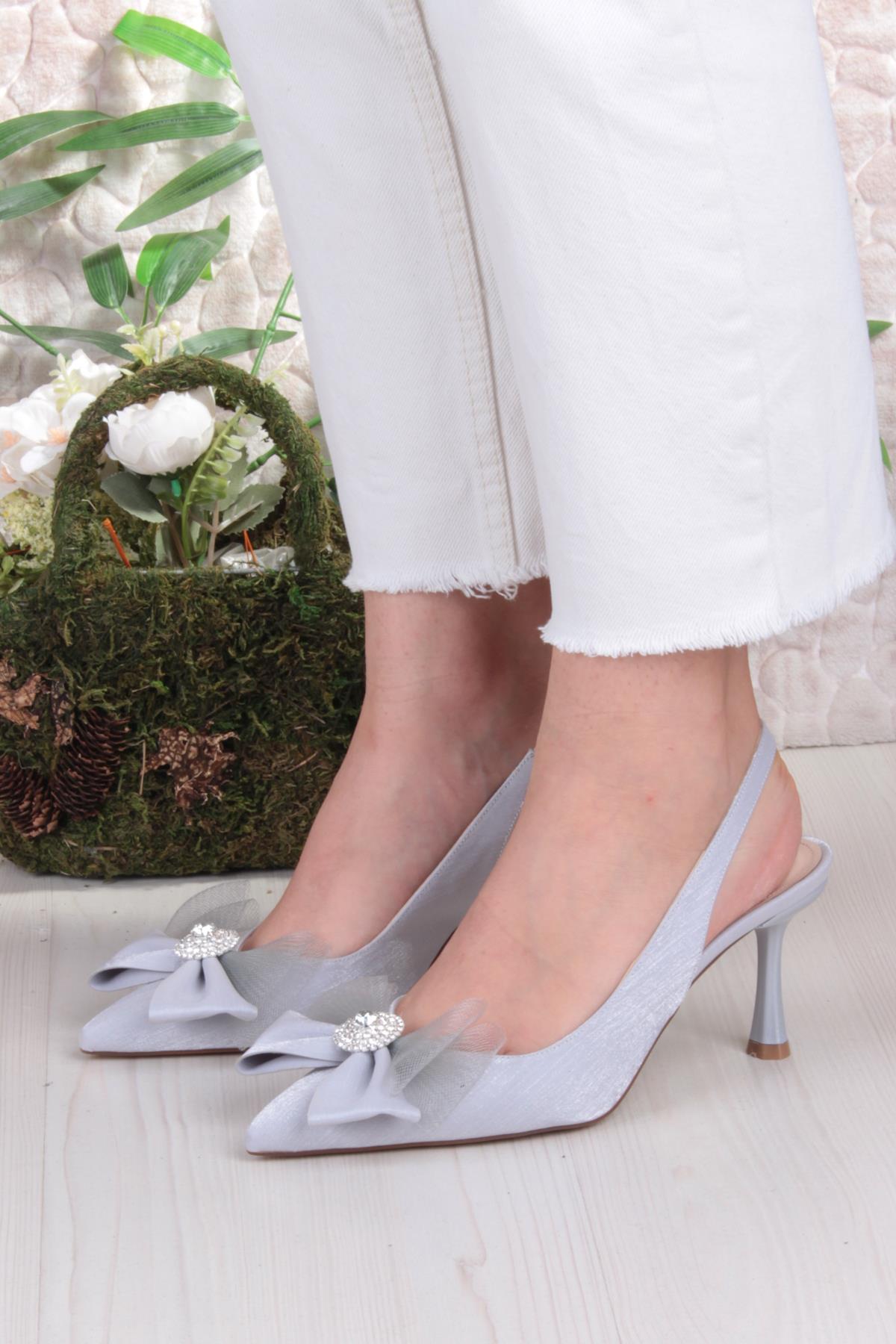 129-1070 Fls Saten Taşlı Fiyonk Detaylı Arkası Açık Önü Kapalı Topuklu Kadın Ayakkabı - Görsel 3