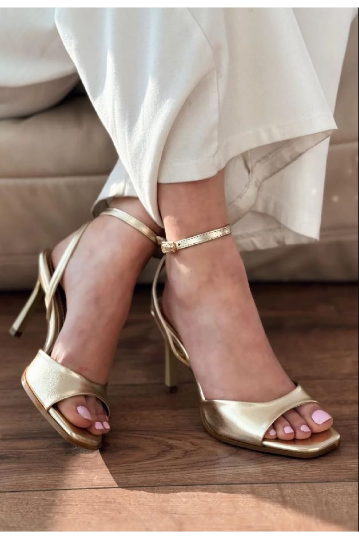 Bilekten Bağlamalı Tek Bant Kadın Topuklu Ayakkabı - Görsel 4