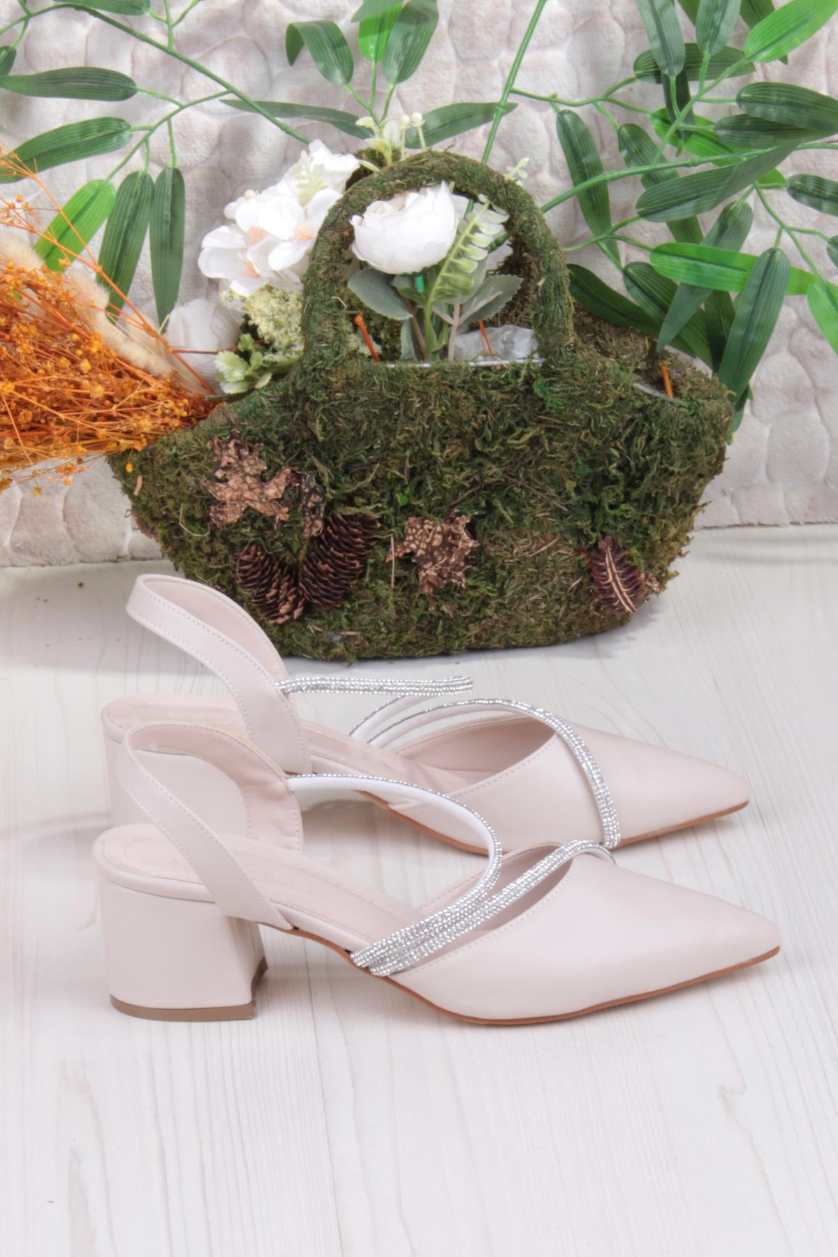 110-415 Biye Taşlı Alçak Kalın Topuklu Kadın Ayakkabı - Görsel 3