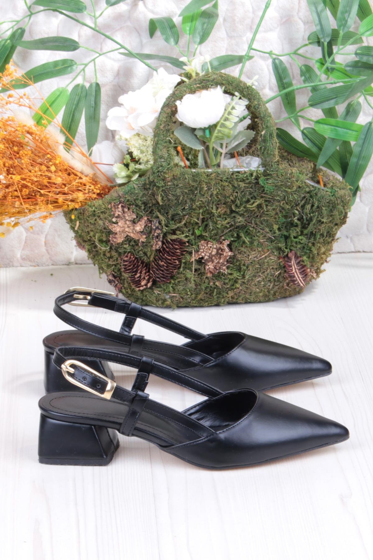 35126 Ceyn Cilt Arkası Açık Kalın Topuklu Sivri Burun Kadın Ayakkabı - Görsel 3