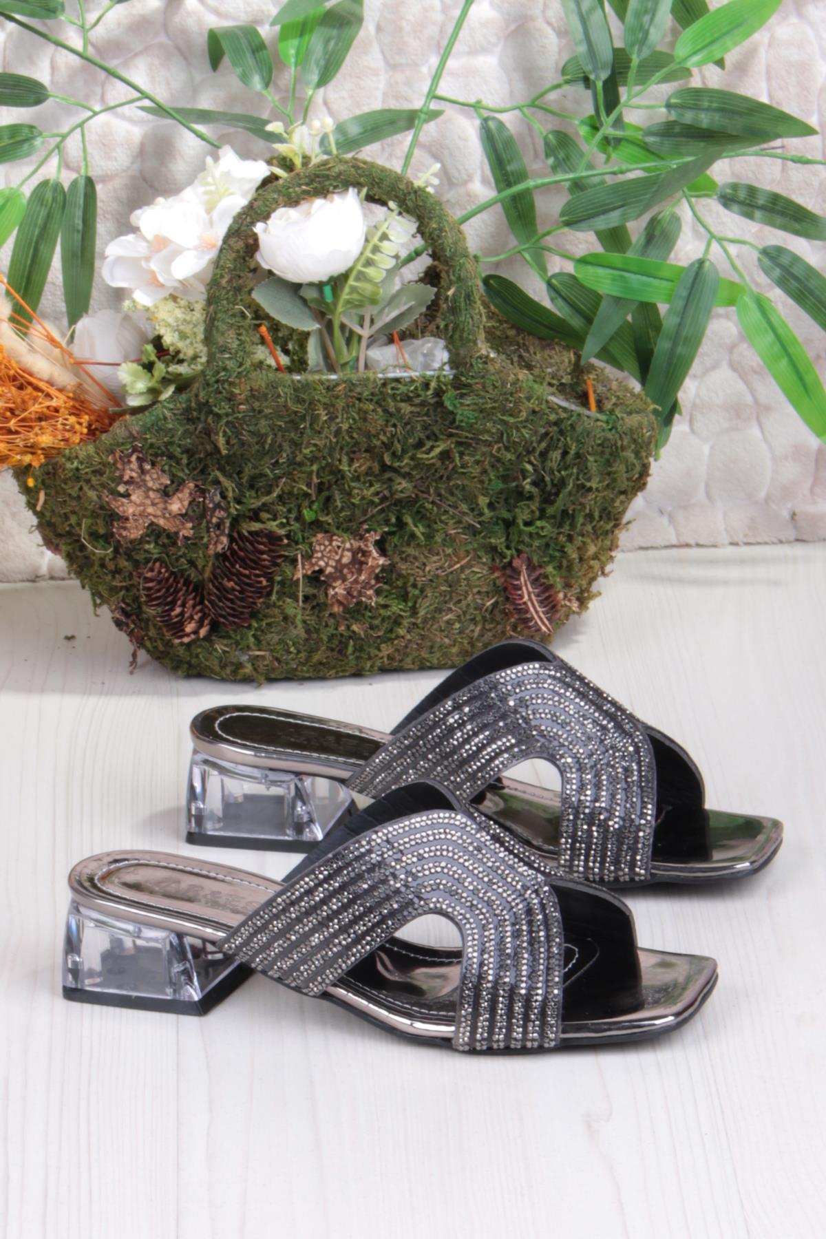 Ares 1694 Platin Taşlı Günlük Giyim Abiye Şeffaf Topuk Kadın Terlik - Görsel 6