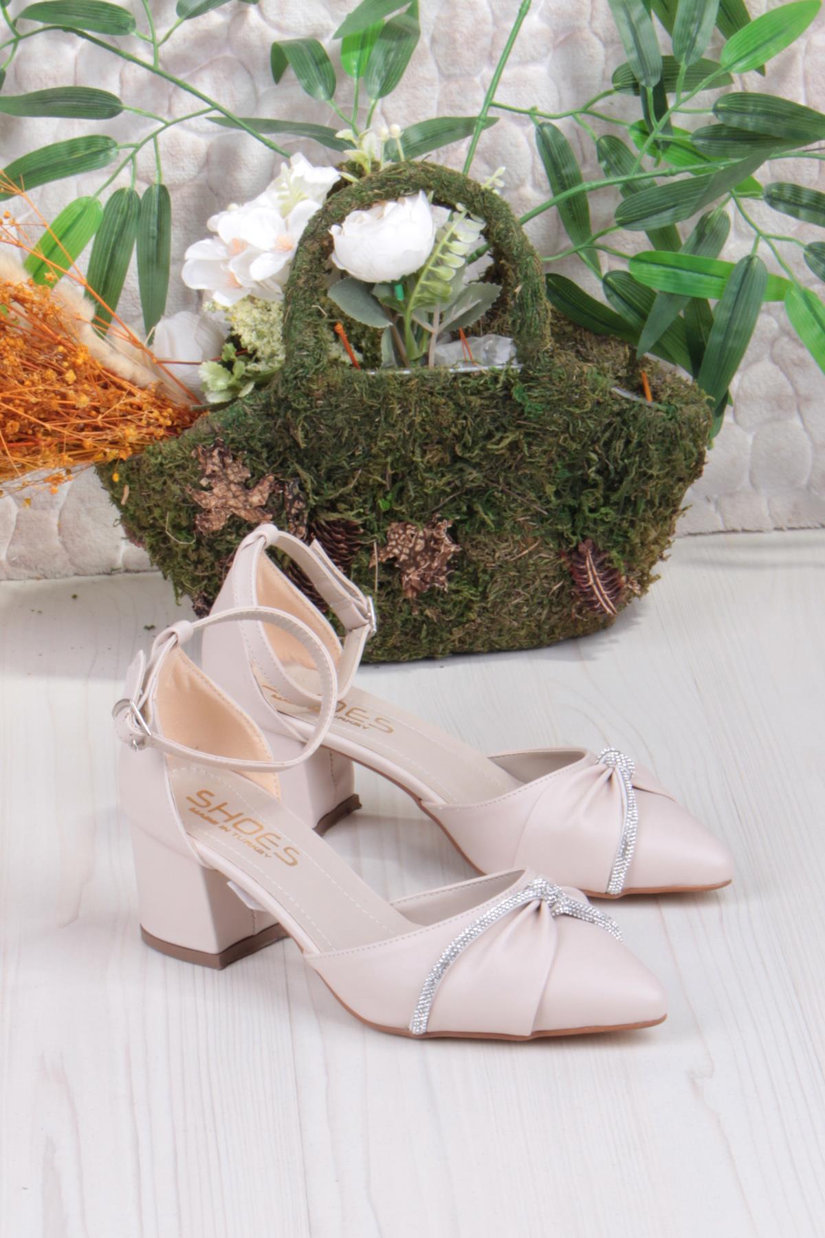 08-50 Biye Taşlı Burgu Model Alçak Topuklu Kadın Ayakkabı - Görsel 2