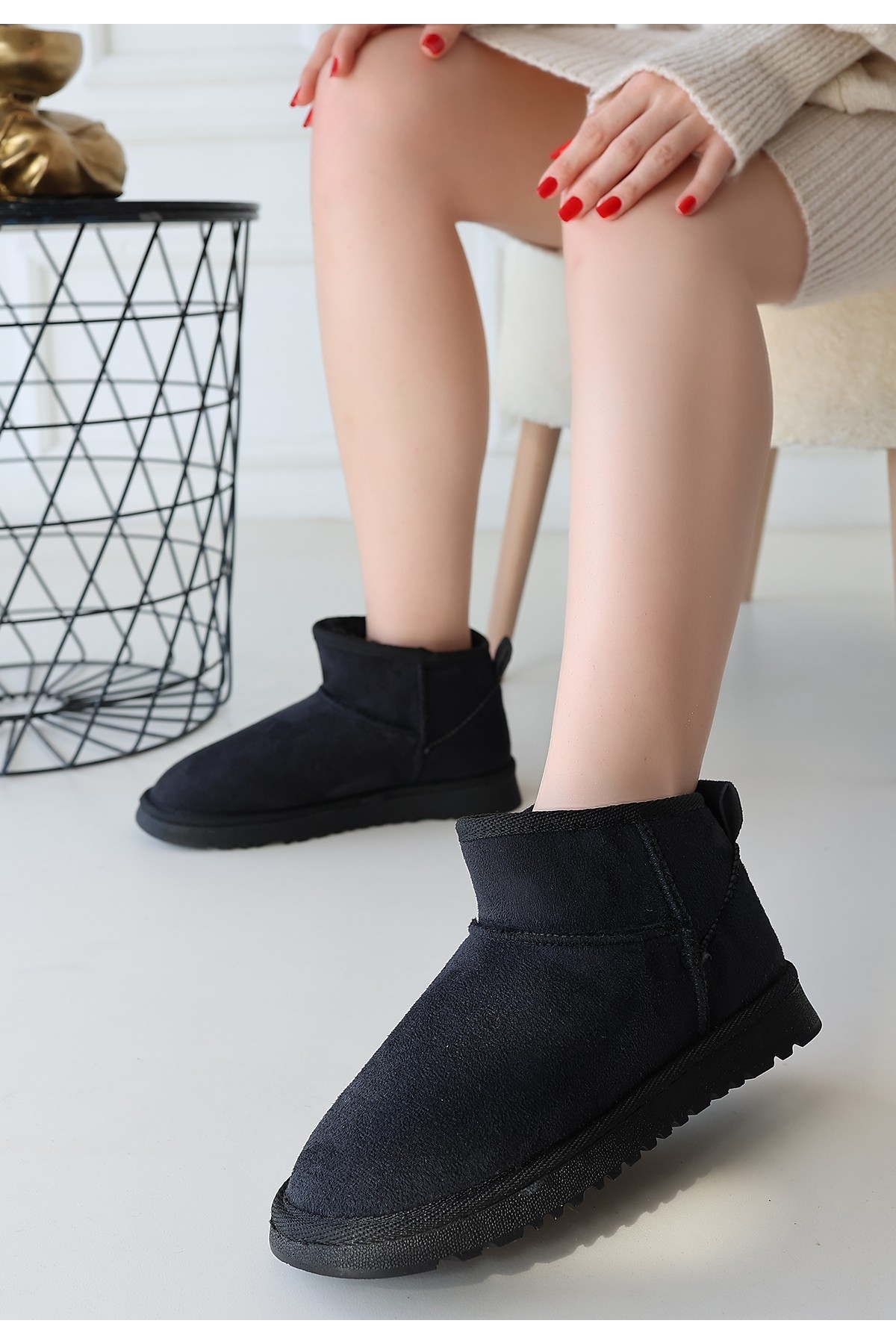 Siyah Süet Kadın Düz Bot - Görsel 3