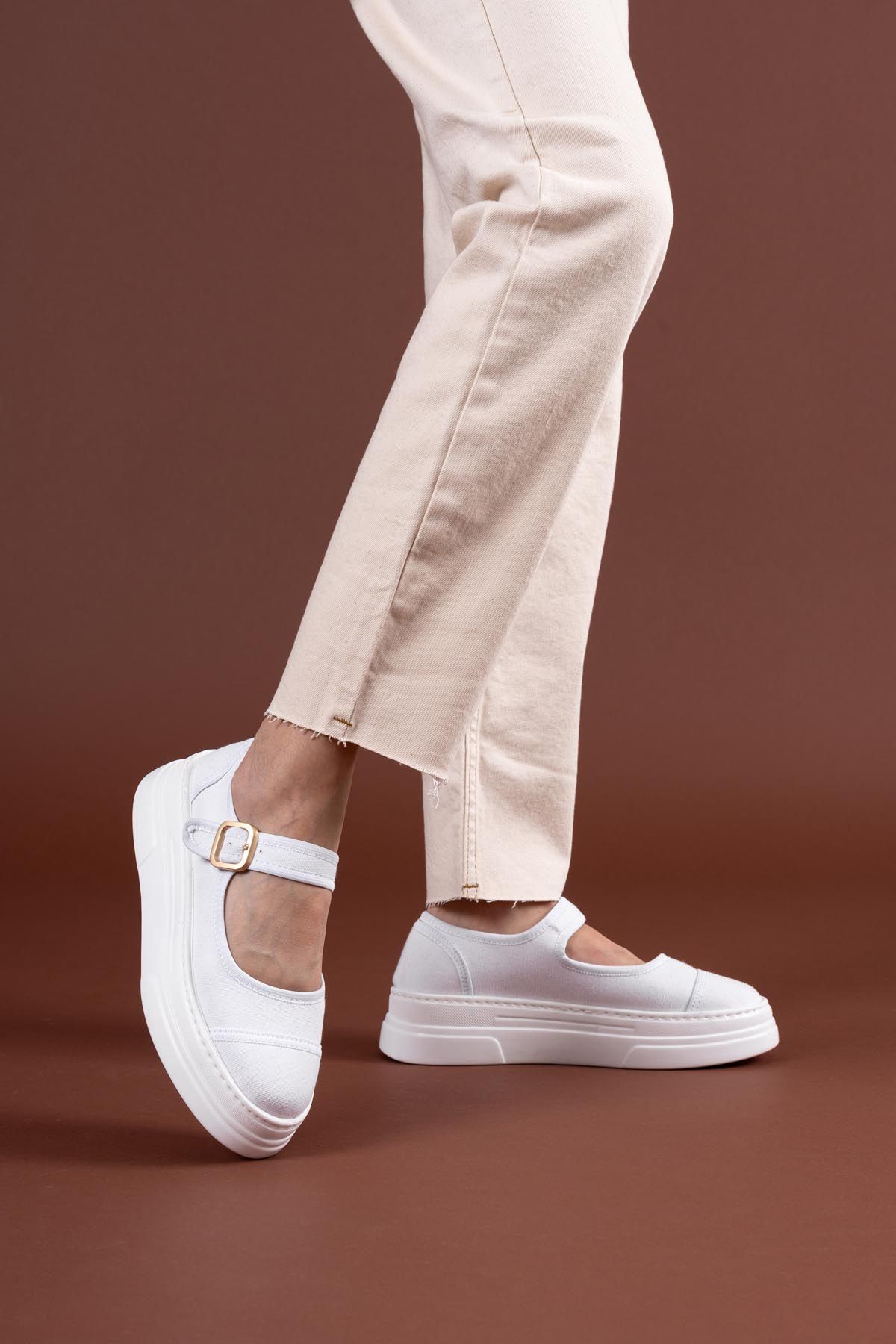 Beyaz Keten Tokalı Kadın Günlük Ayakkabı - Görsel 2