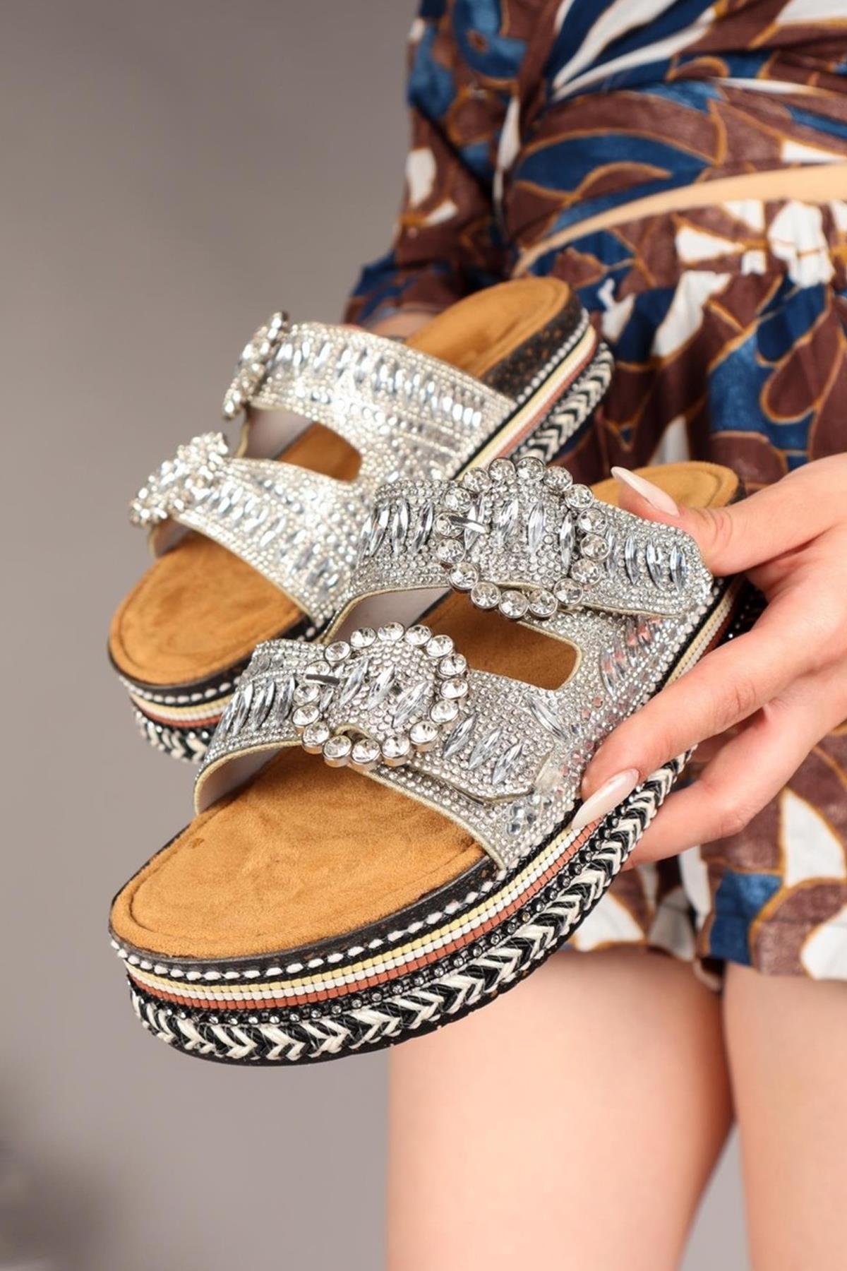 Elit BTBSJ02 Kadın Taşlı Düz Terlik Gümüş - Görsel 3