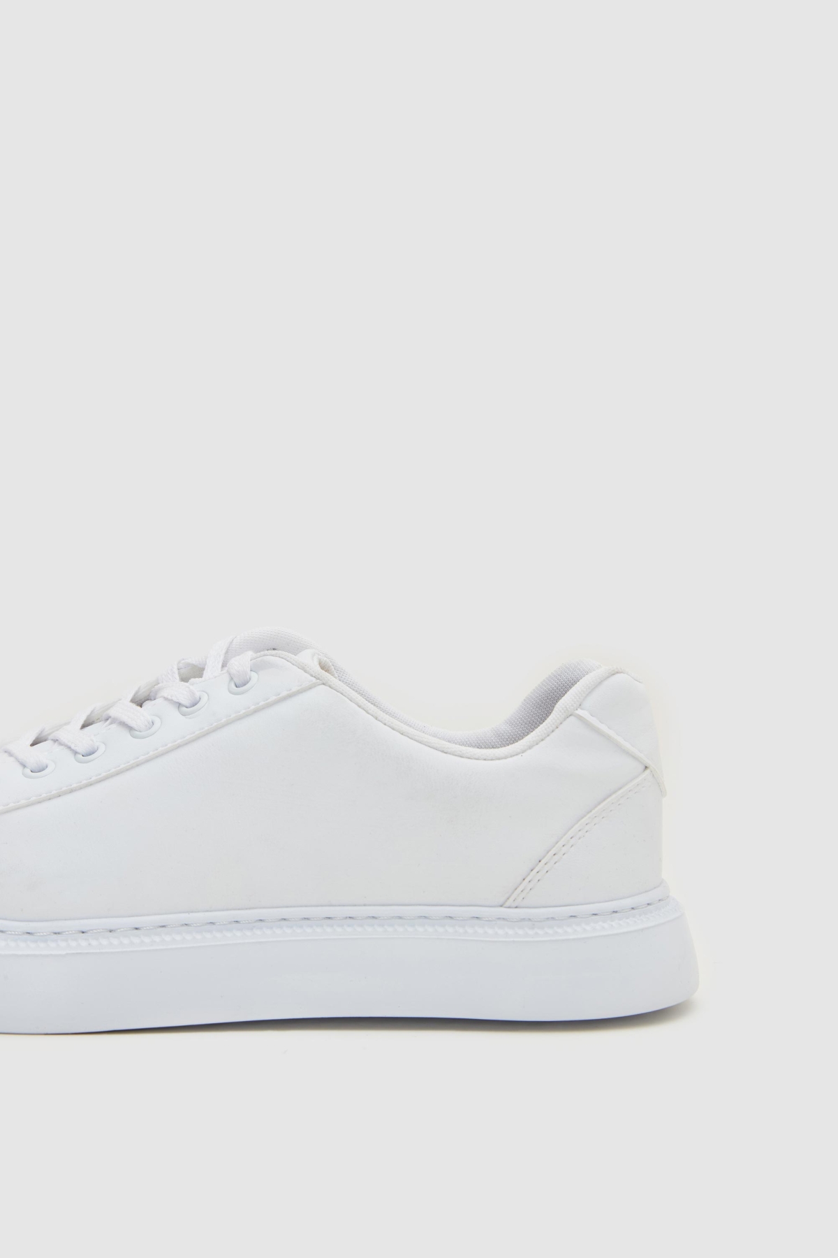 Beyaz Kalın Beyaz Tabanlı Bağcıklı Sneaker Ayakkabi - Görsel 4