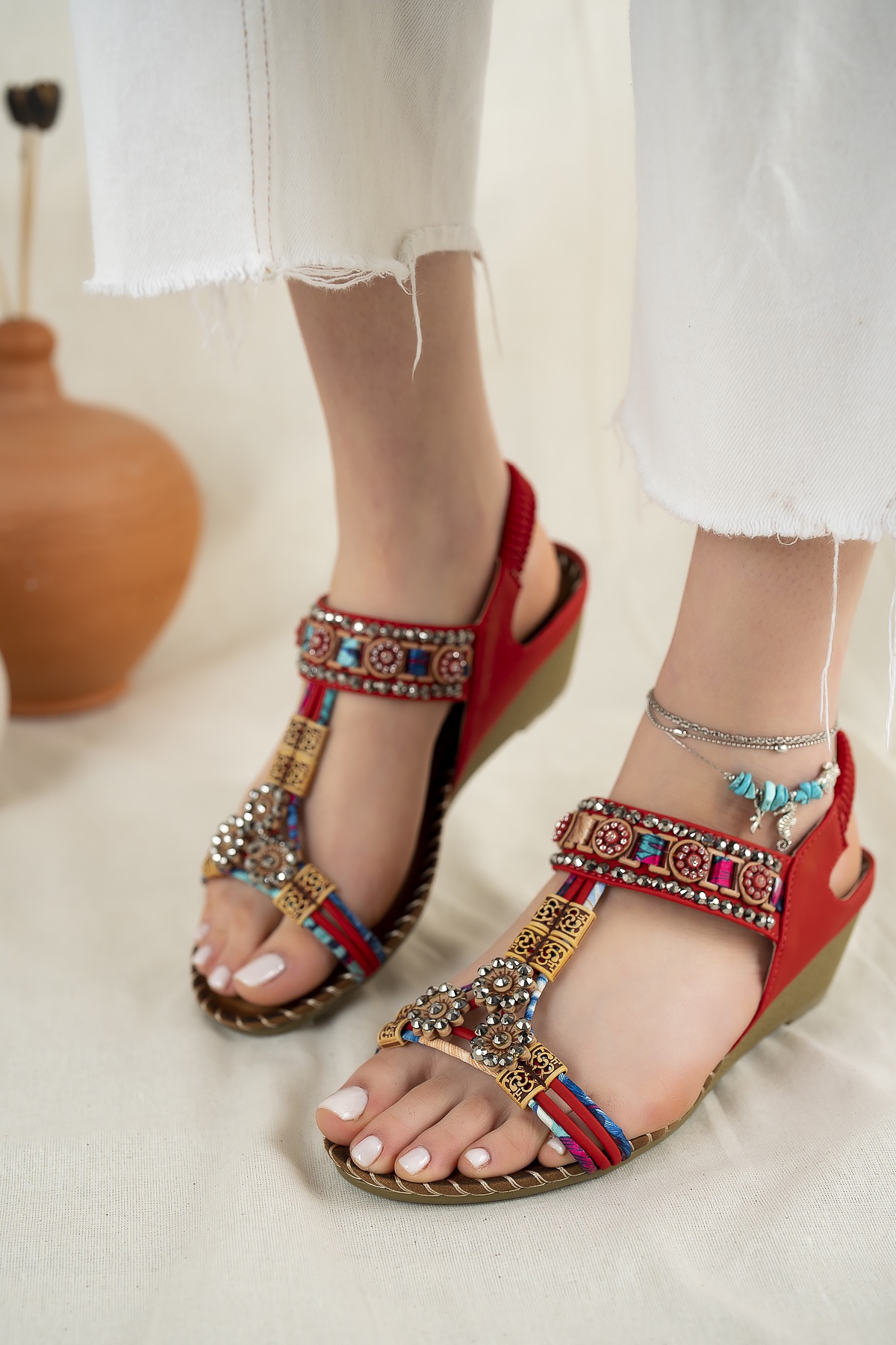 Farah Anatomik Ortopedik Taşlı Günlük Kadın Sandalet - Görsel 2