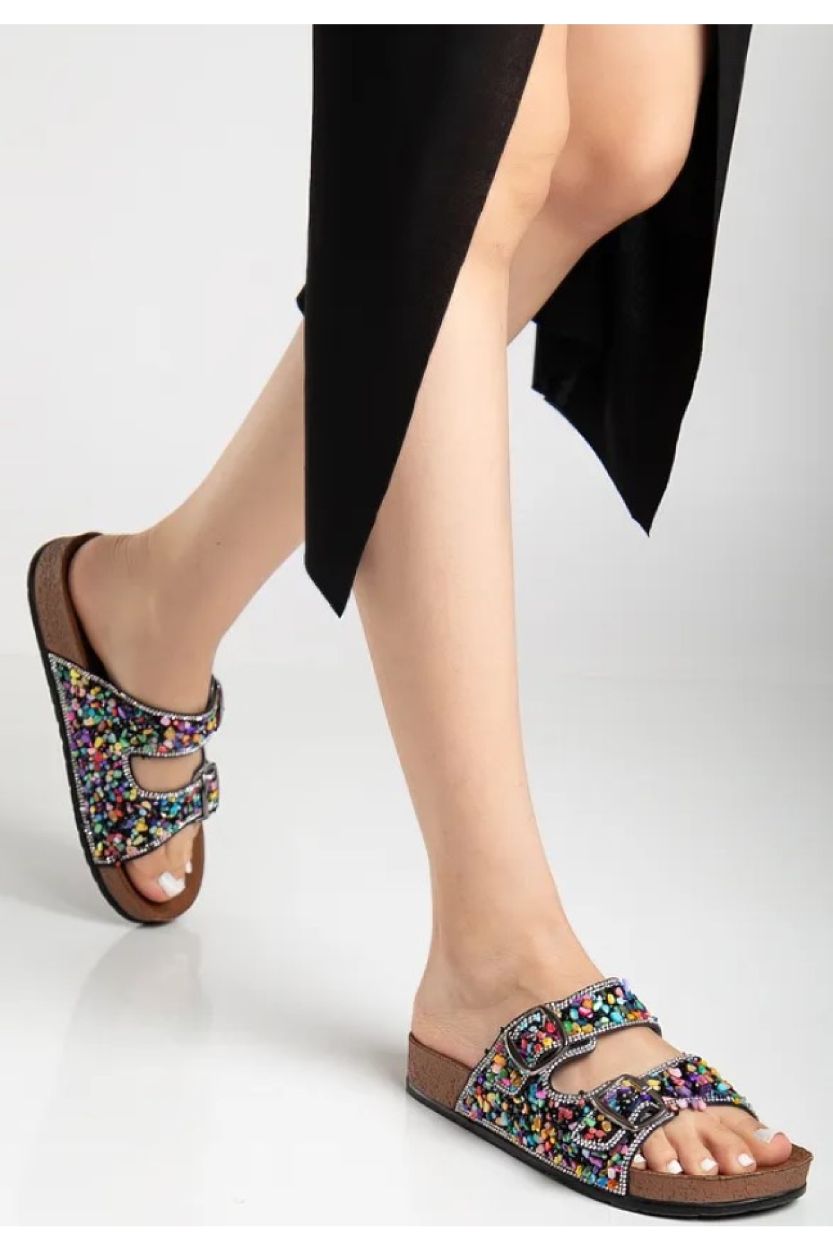 Çift Toka Mantar Taban Taş Detaylı Kadın Terlik - Görsel 4