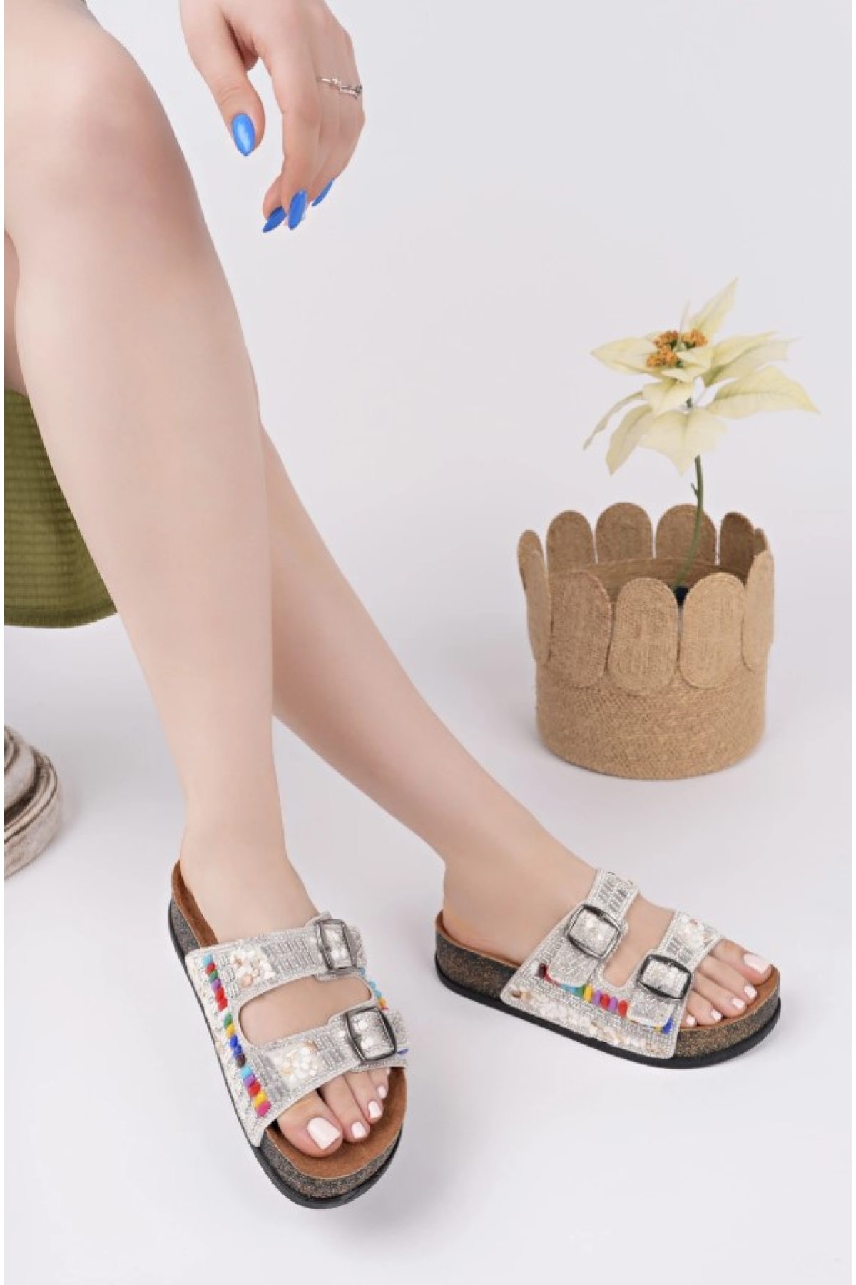 Çift Toka Mantar Taban Taş Detaylı Kadın Terlik - Görsel 4