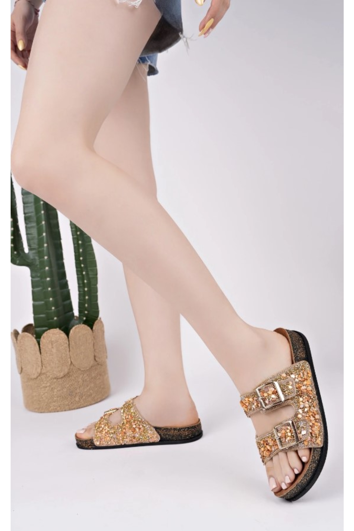 Çift Toka Mantar Taban Taş Detaylı Kadın Terlik - Görsel 5