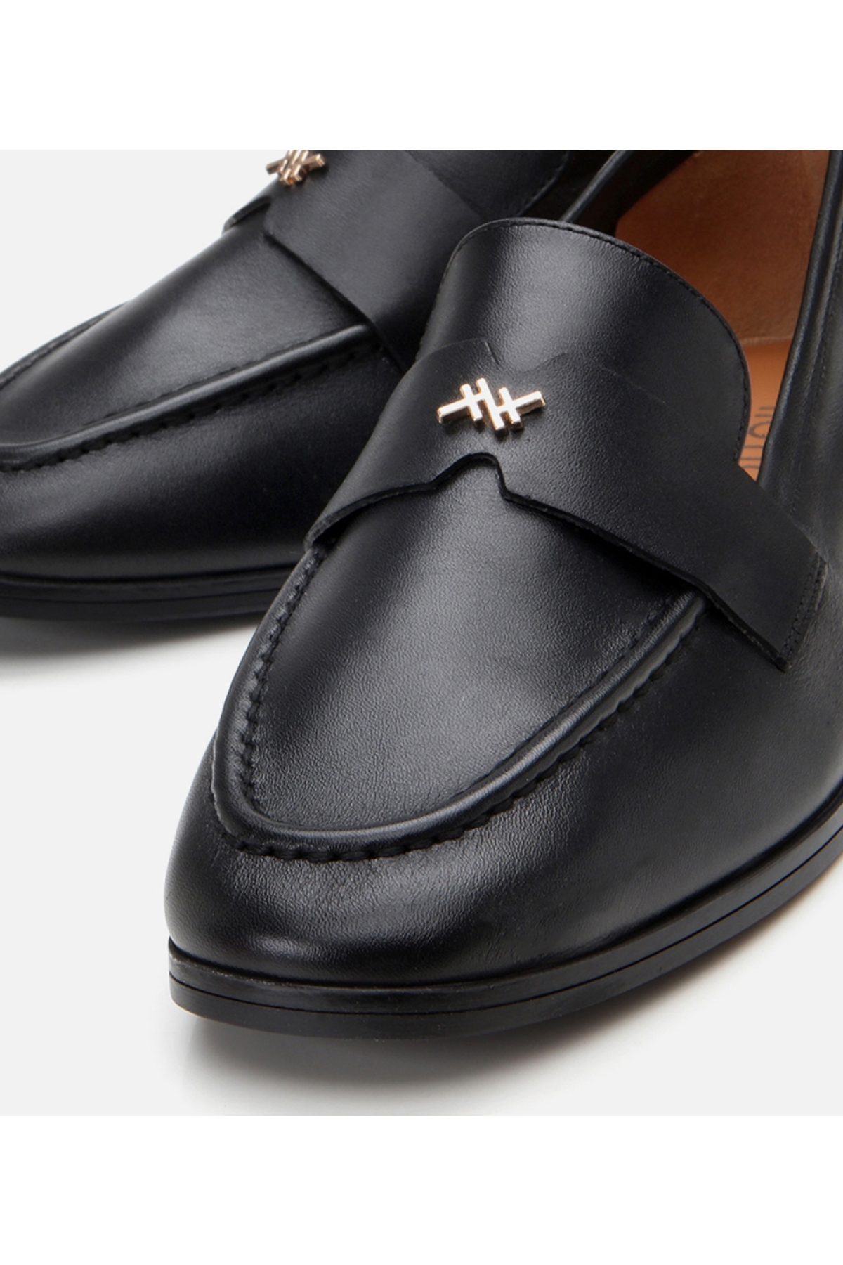 Kadın Deri Siyah Esnek Tabanlı Klasik Loafer - Görsel 4