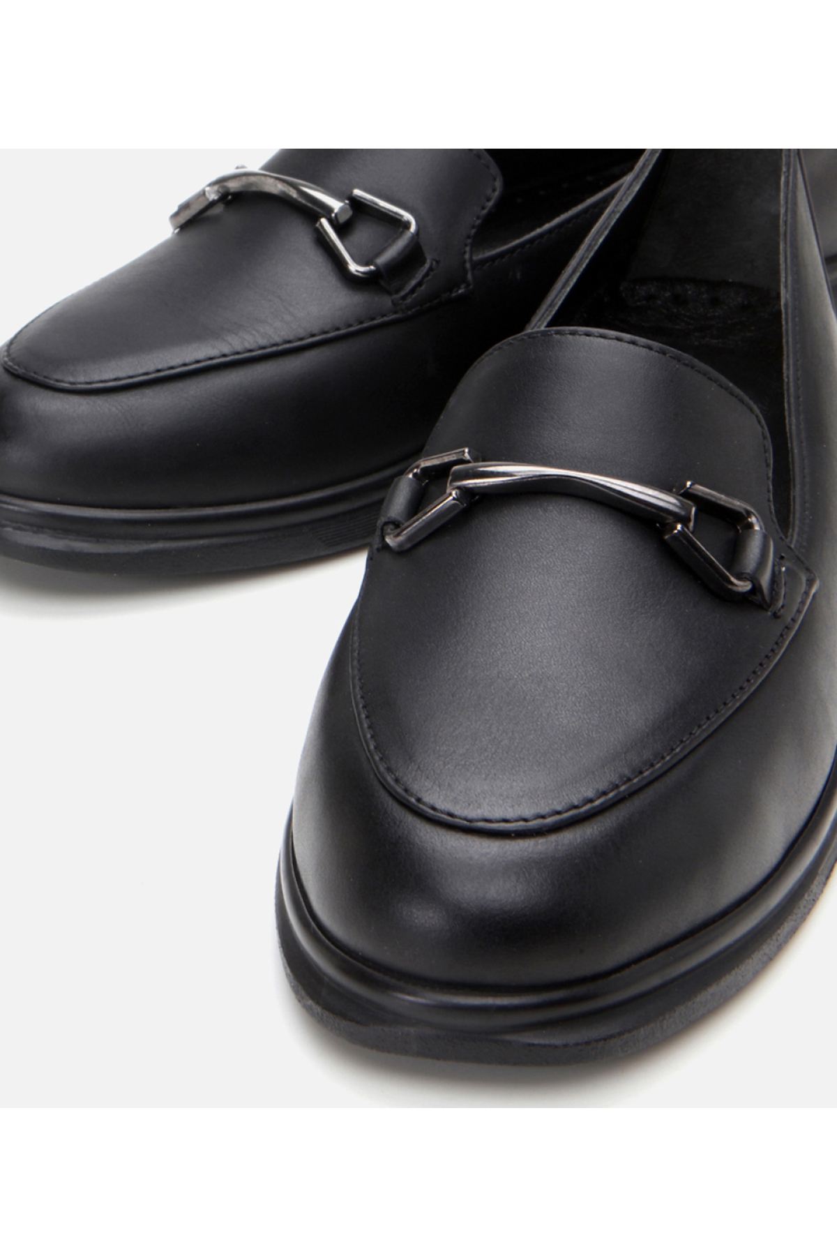 Kadın Deri Siyah Tokalı Günlük Loafer - Görsel 4