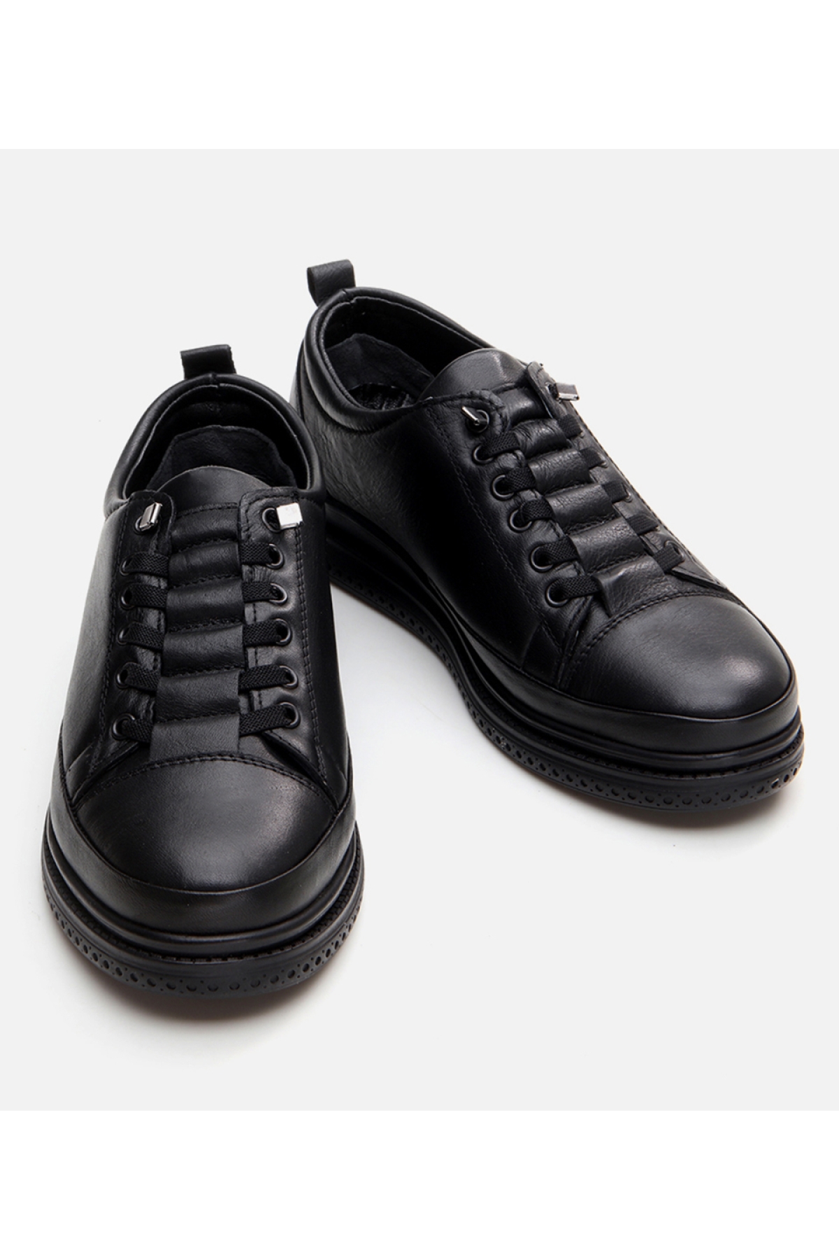 Kadın Deri Siyah Spor Ayakkabı - Görsel 4