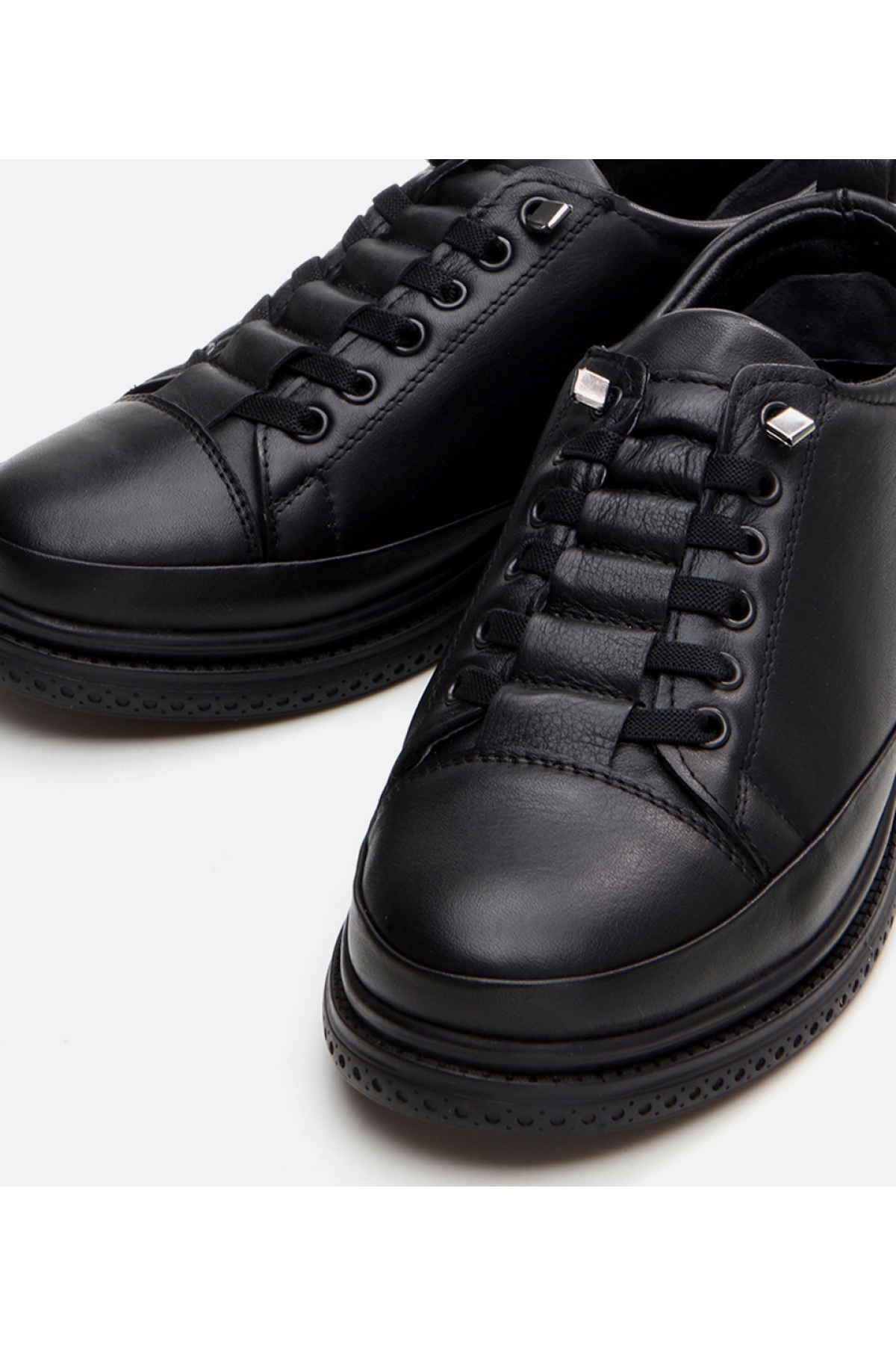 Kadın Deri Siyah Spor Ayakkabı - Görsel 5