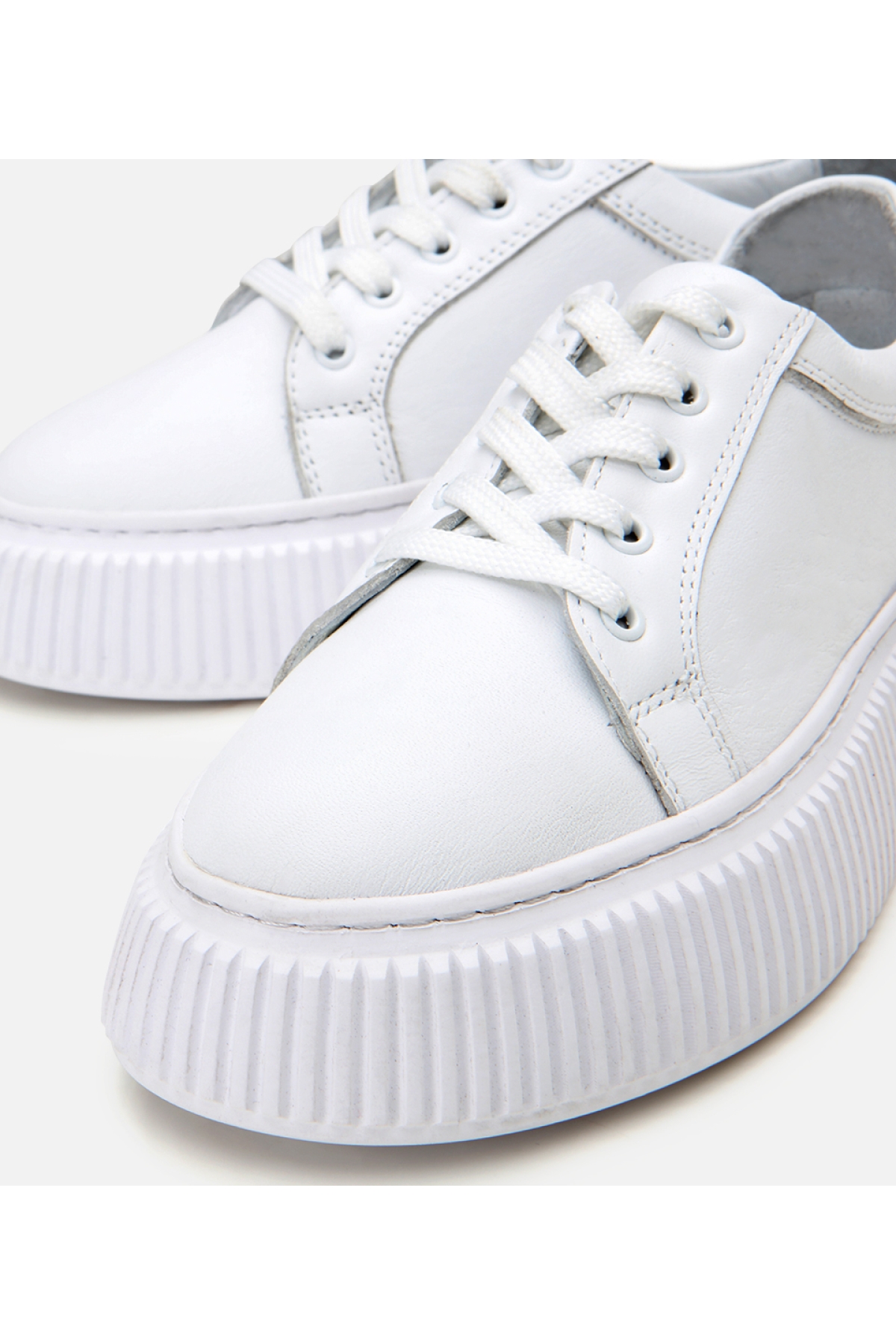 Kadın Deri Beyaz Kalın Tabanlı Spor Ayakkabı - Görsel 4