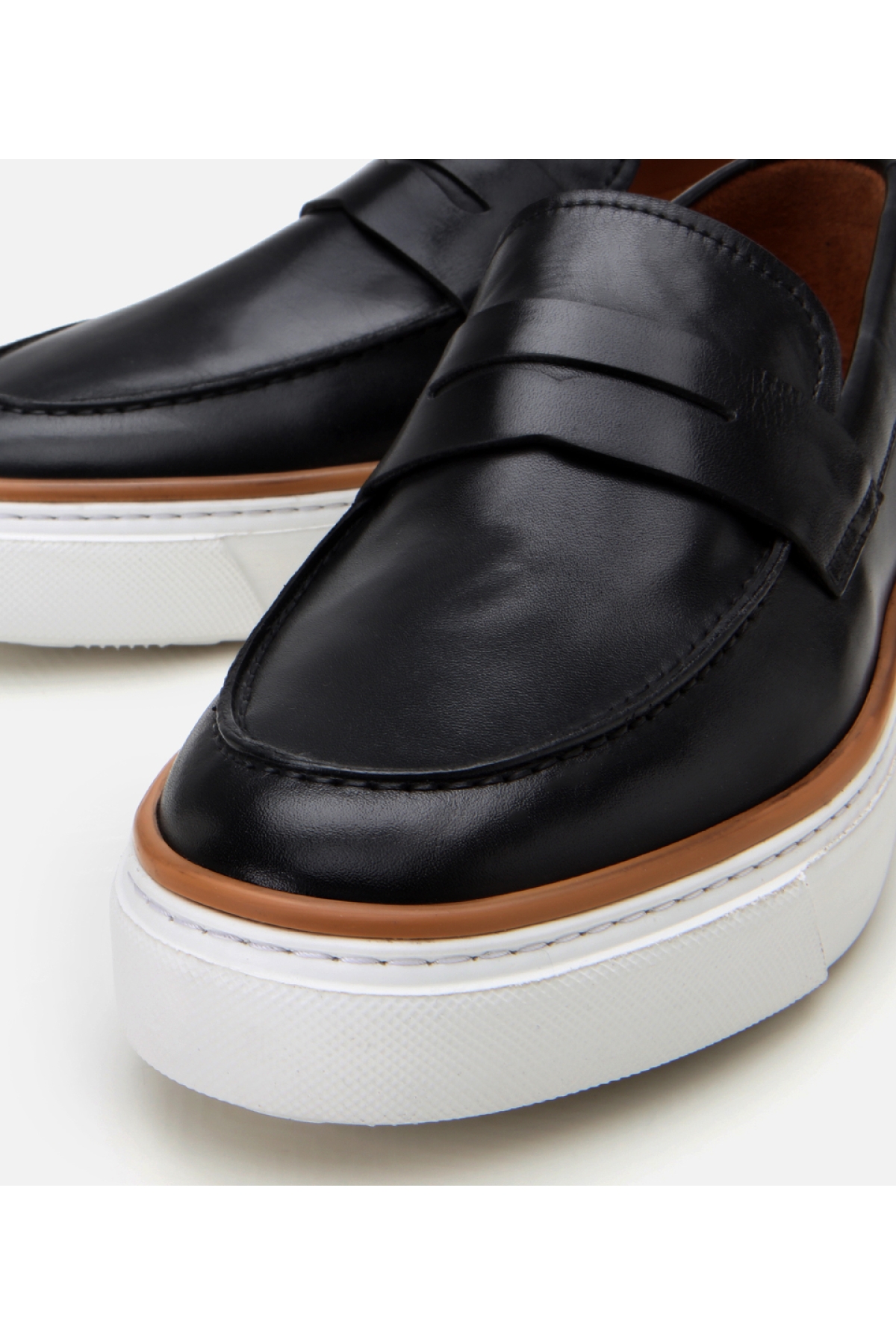 Erkek Deri Siyah Ultra Hafif Tabanlı Şık Günlük Loafer - Görsel 4