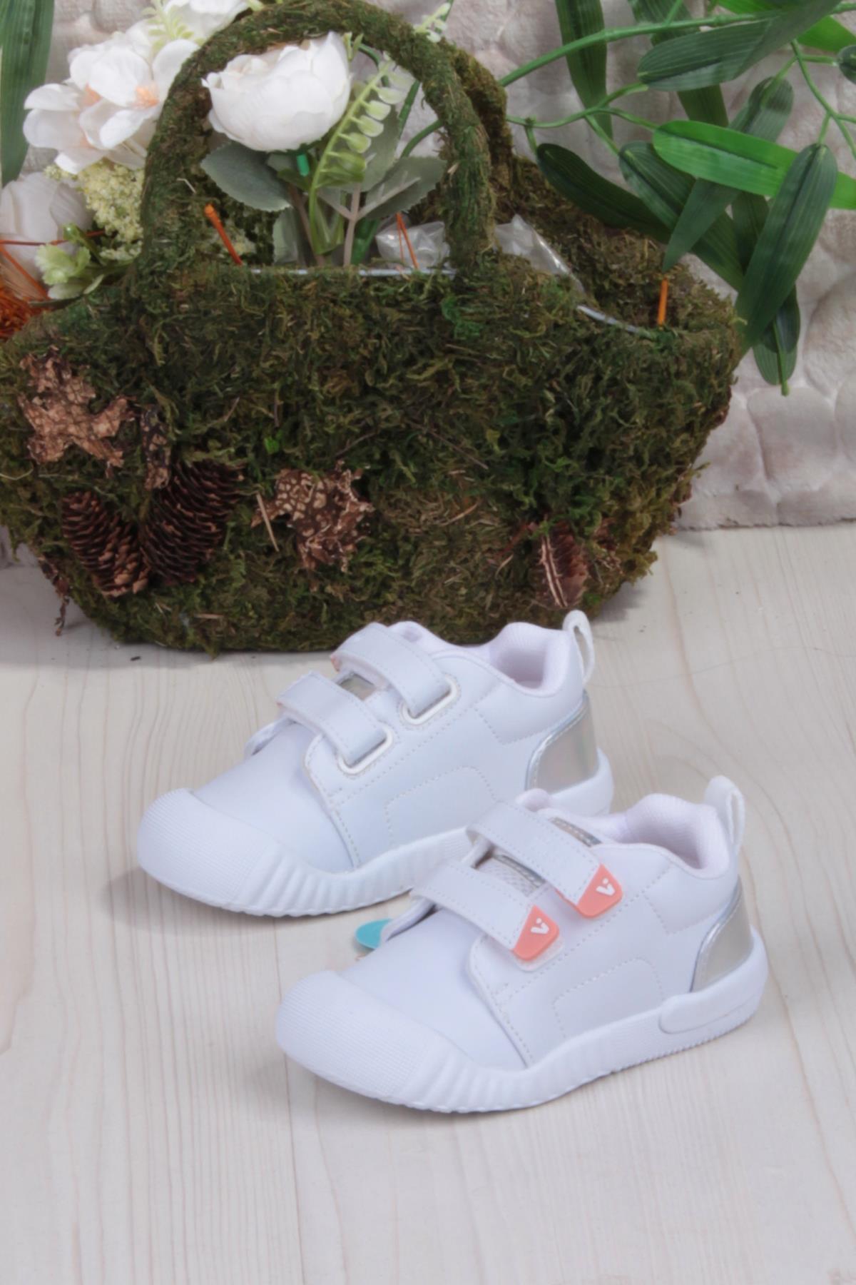 950.B25K.261 Forum Beyaz Rahat Esnek Kız Çocuk Ayakkabı - Görsel 4