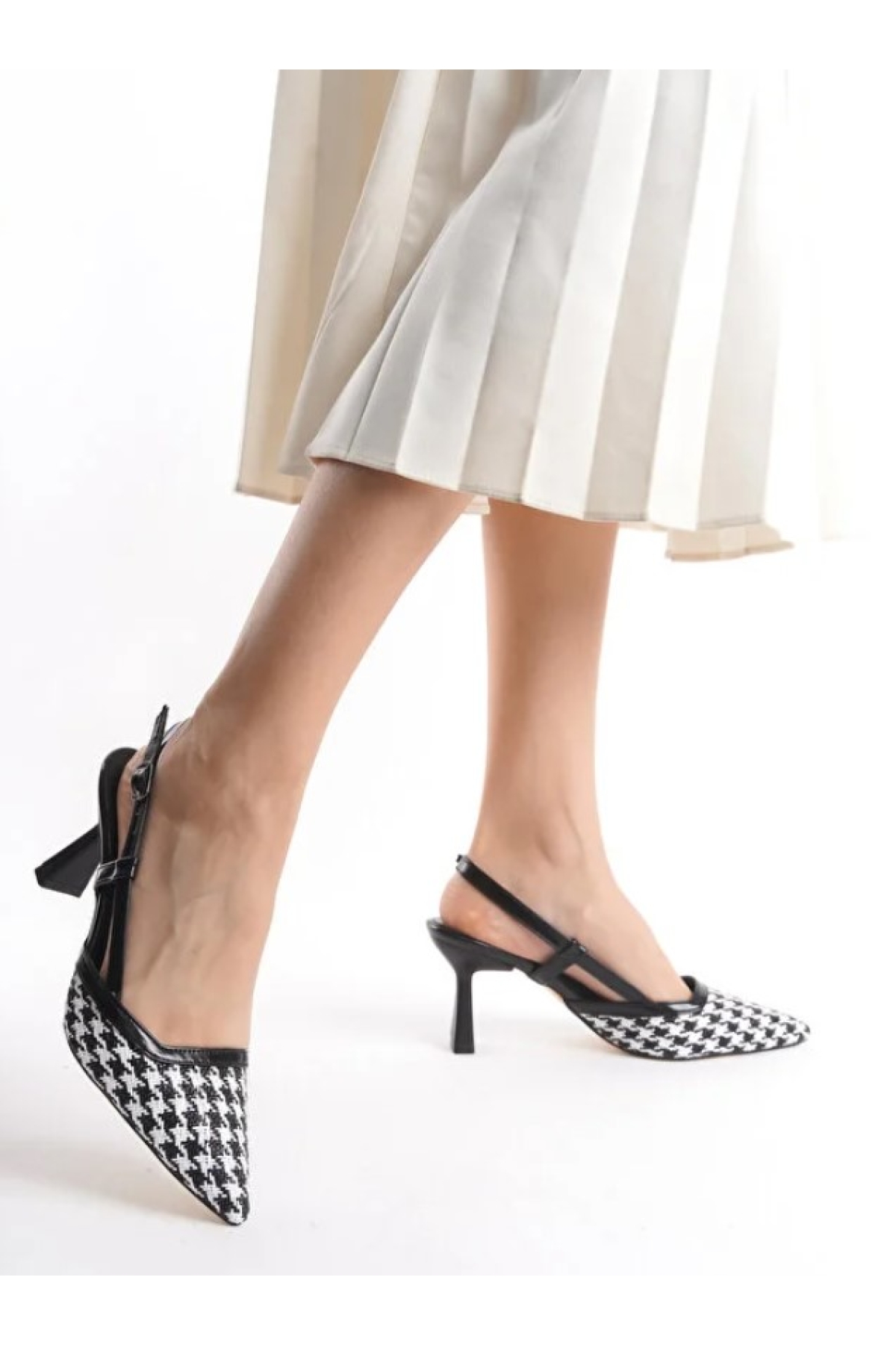 Kadeh Topuklu Hasır Detaylı Kadın Ayakkabı - Görsel 3